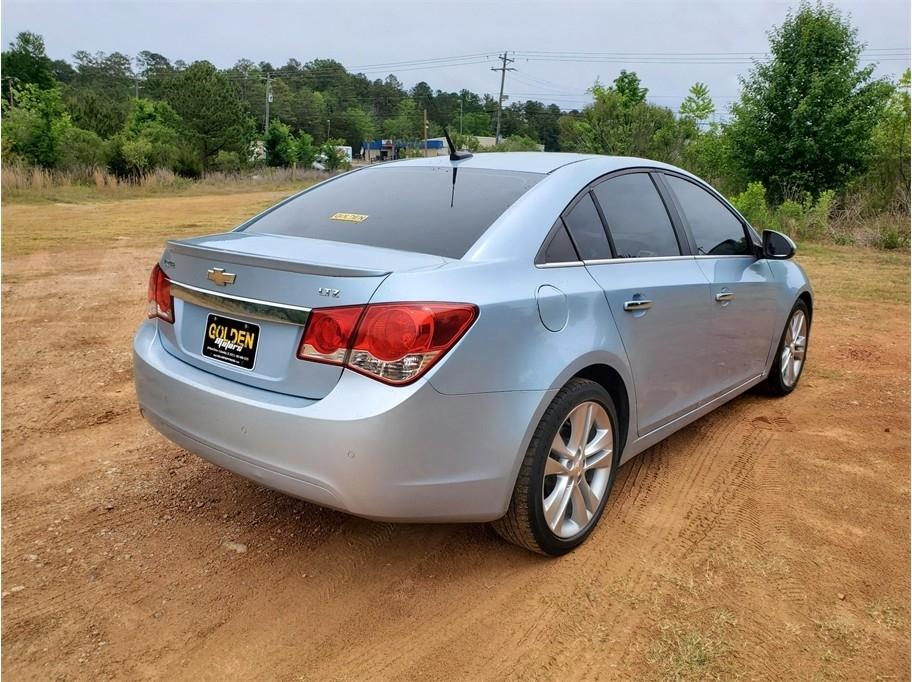 Chevrolet Cruze 4dr Sdn LTZ 2011