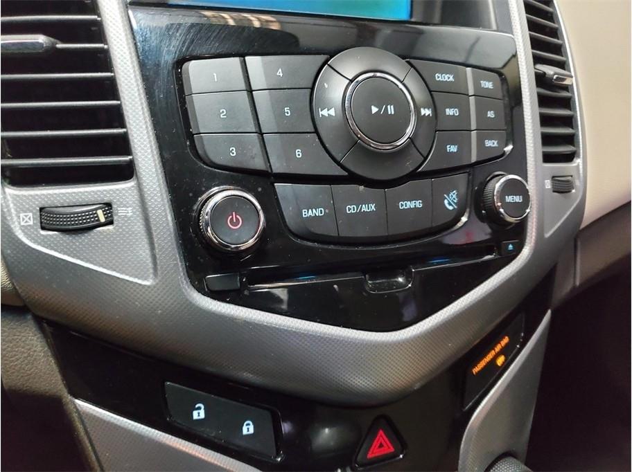 Chevrolet Cruze 4dr Sdn LTZ 2011