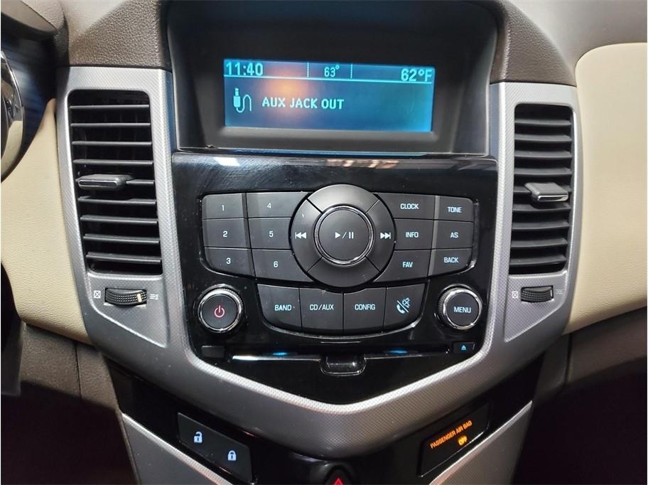 Chevrolet Cruze 4dr Sdn LTZ 2011