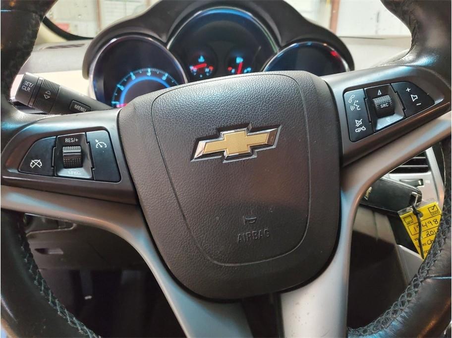 Chevrolet Cruze 4dr Sdn LTZ 2011