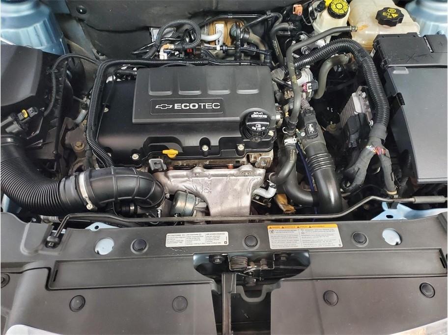 Chevrolet Cruze 4dr Sdn LTZ 2011