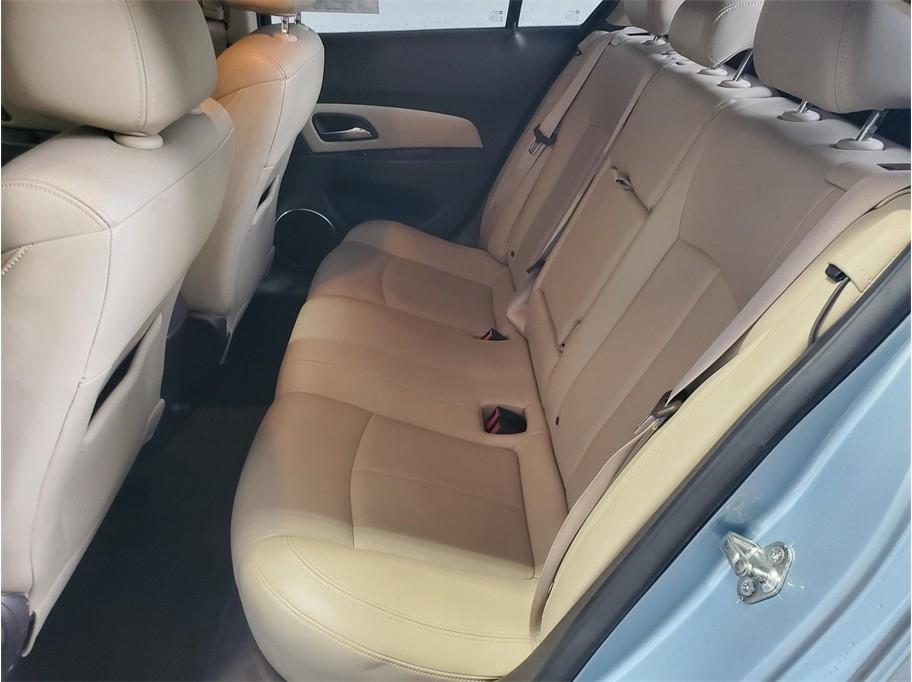 Chevrolet Cruze 4dr Sdn LTZ 2011