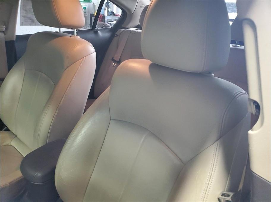 Chevrolet Cruze 4dr Sdn LTZ 2011