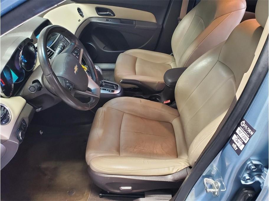 Chevrolet Cruze 4dr Sdn LTZ 2011