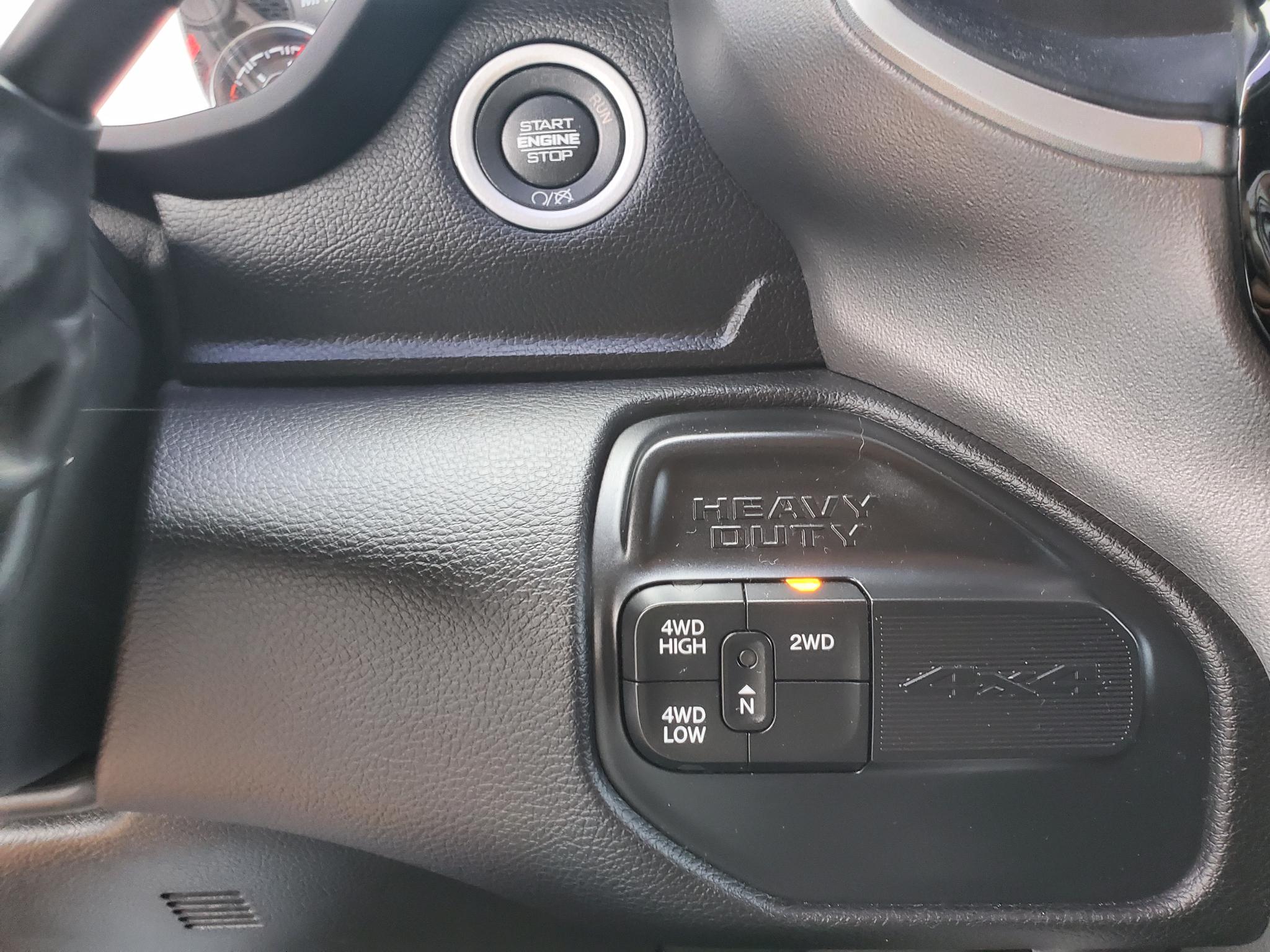 RAM 3500 Big Horn 4x4 Crew Cab 8' Box 2022