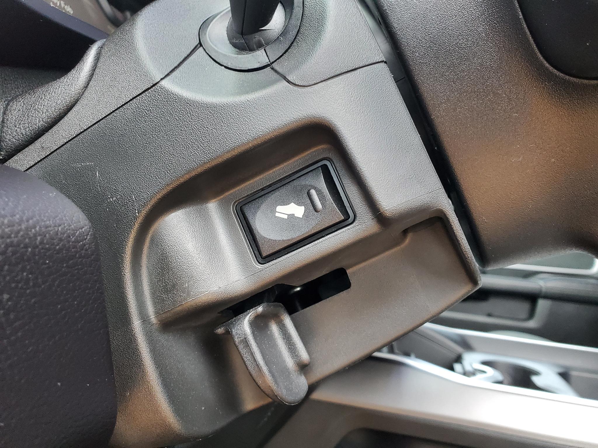 RAM 3500 Big Horn 4x4 Crew Cab 8' Box 2022