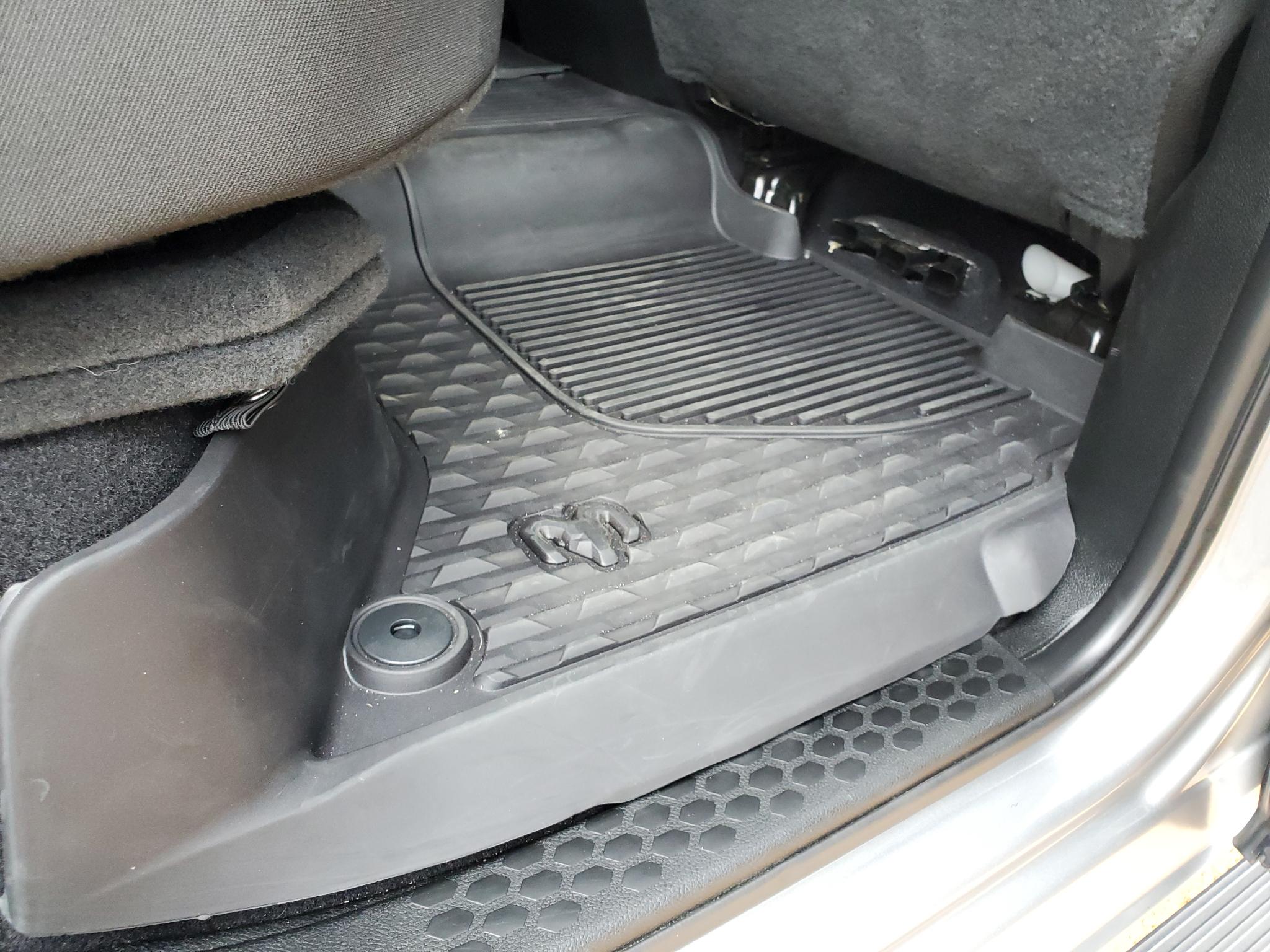 RAM 3500 Big Horn 4x4 Crew Cab 8' Box 2022