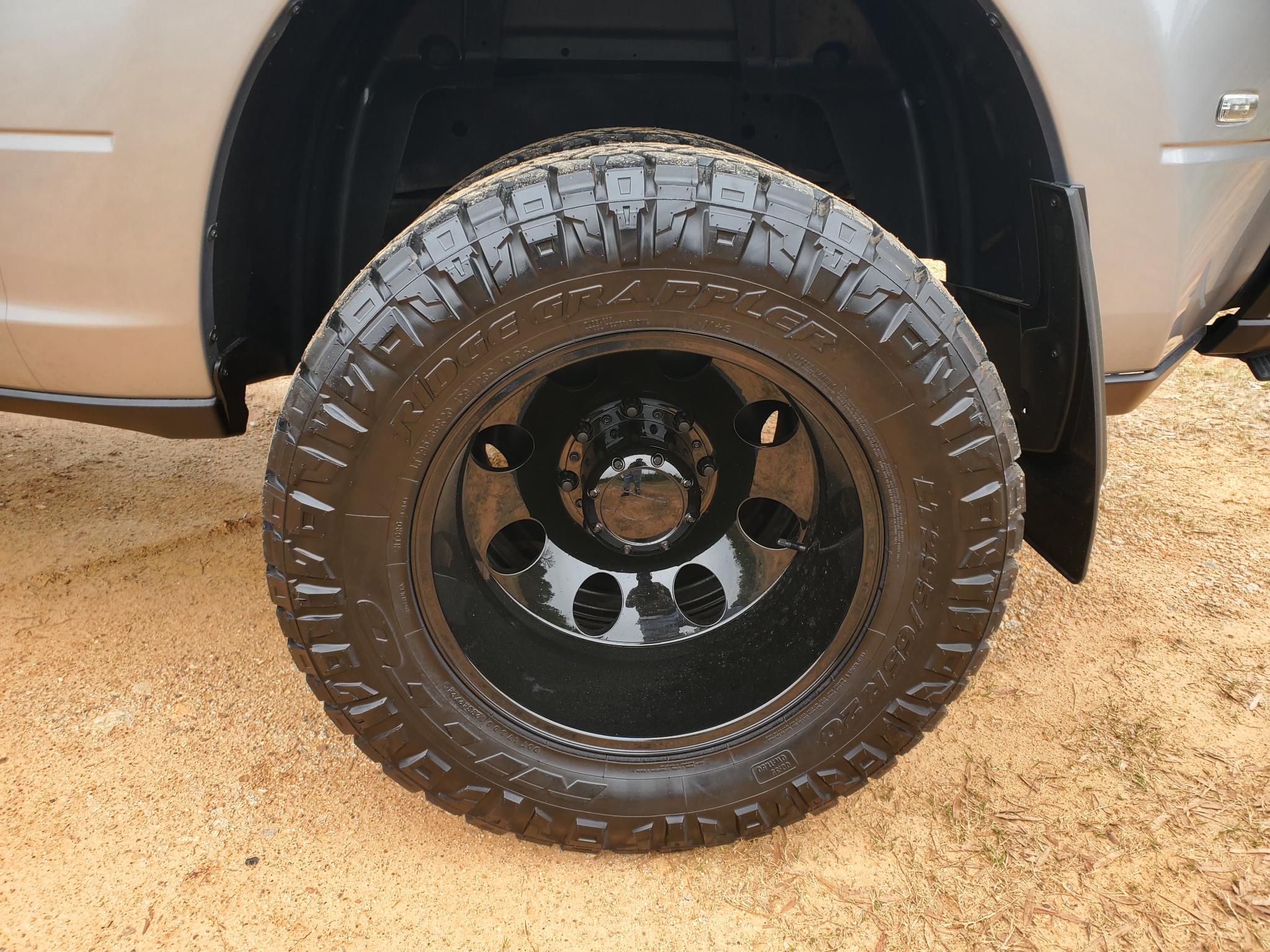 RAM 3500 Big Horn 4x4 Crew Cab 8' Box 2022