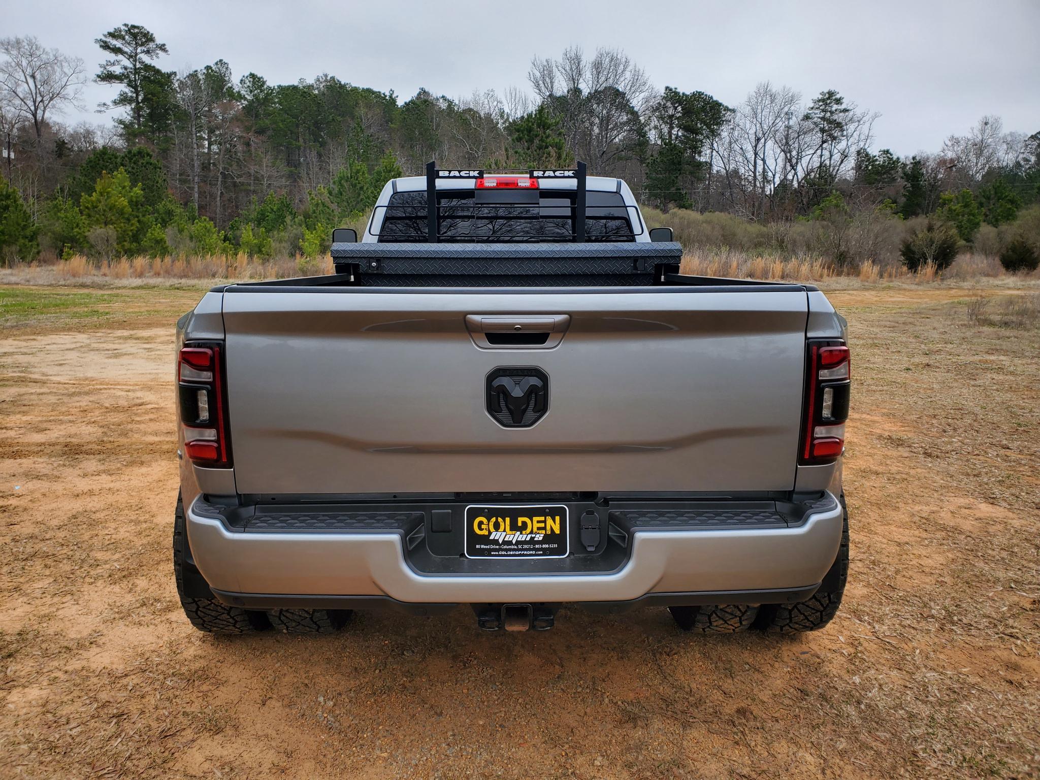 RAM 3500 Big Horn 4x4 Crew Cab 8' Box 2022