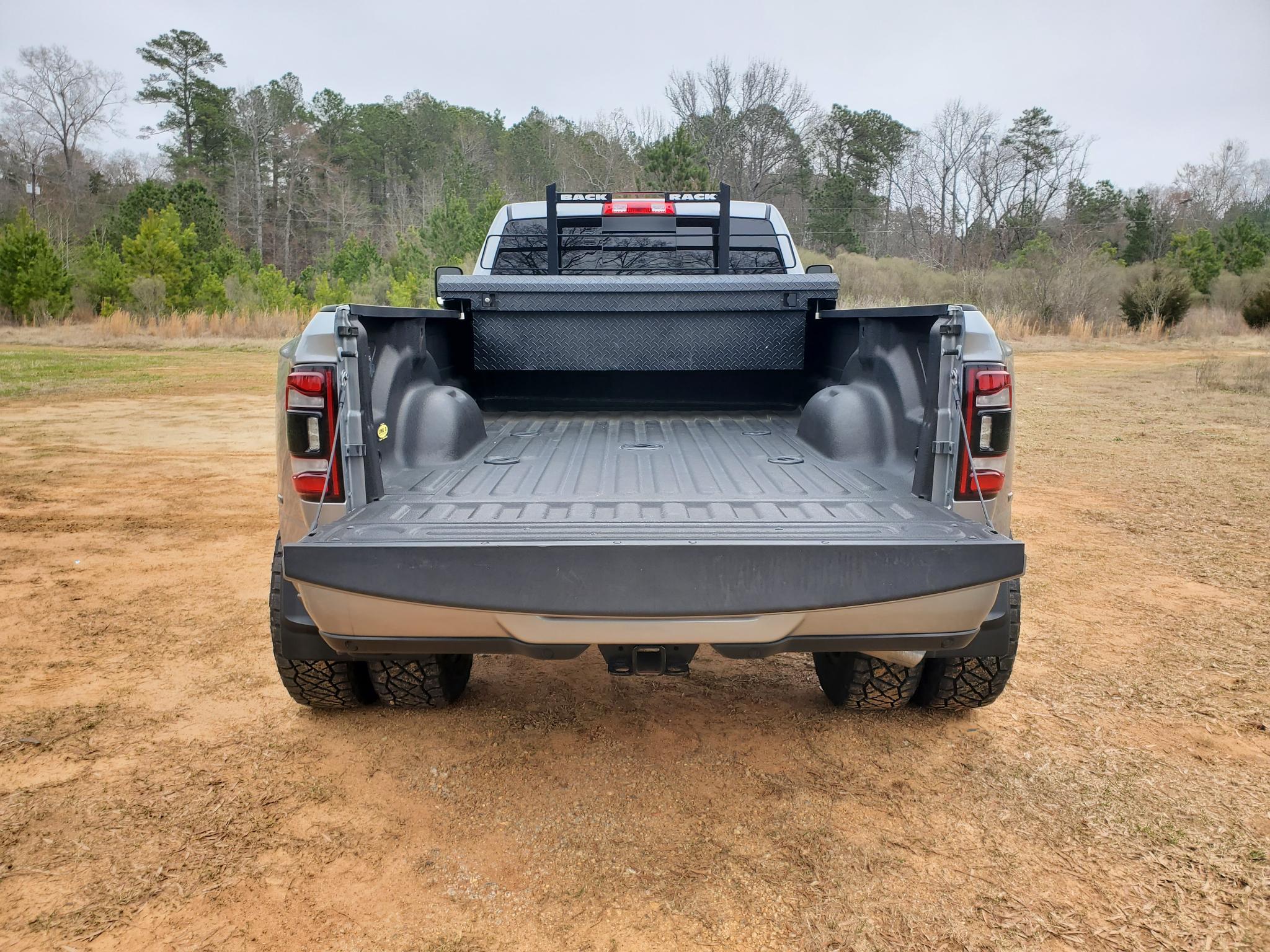 RAM 3500 Big Horn 4x4 Crew Cab 8' Box 2022