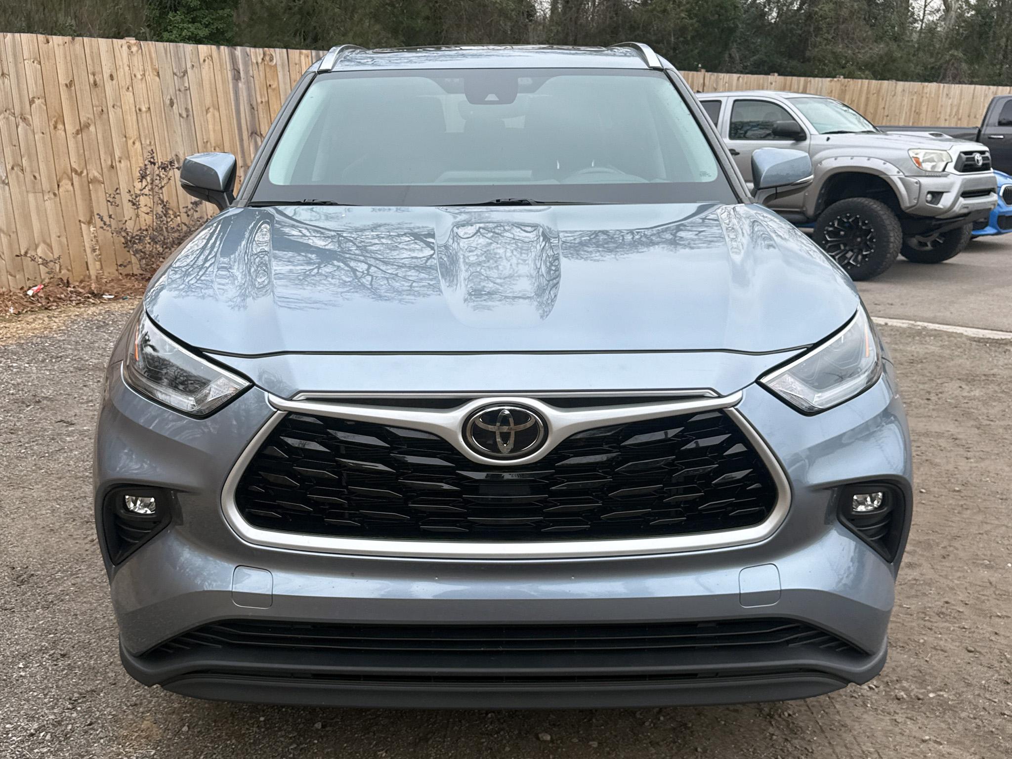 Toyota Highlander XLE AWD (Natl) 2021
