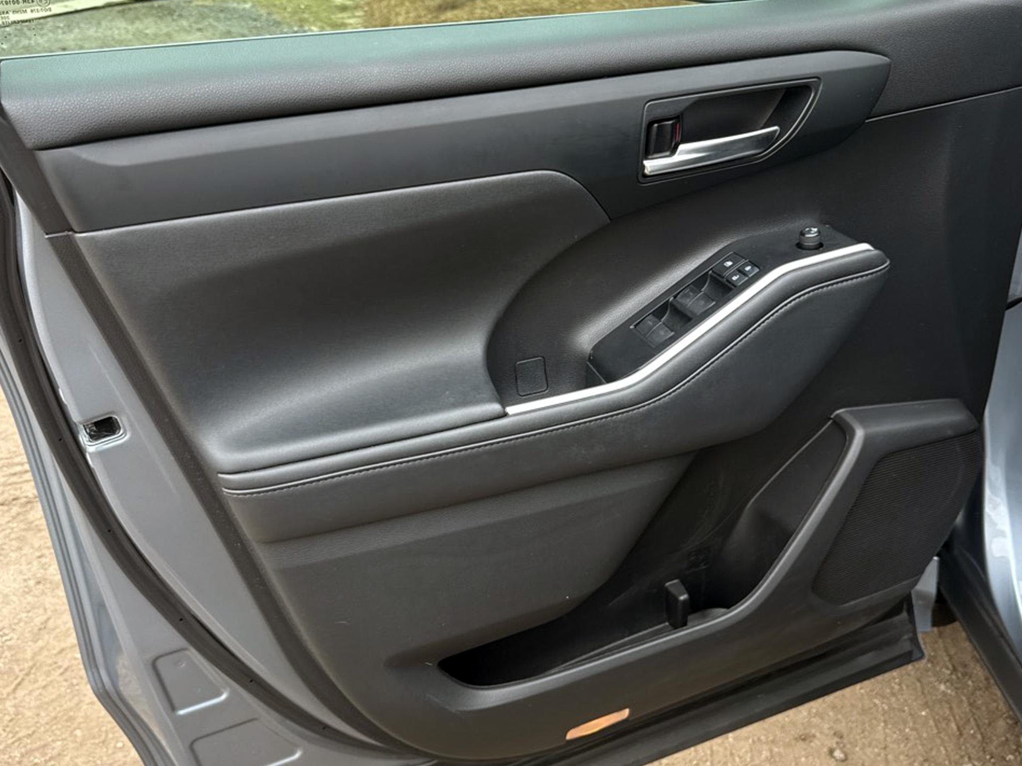 Toyota Highlander XLE AWD (Natl) 2021