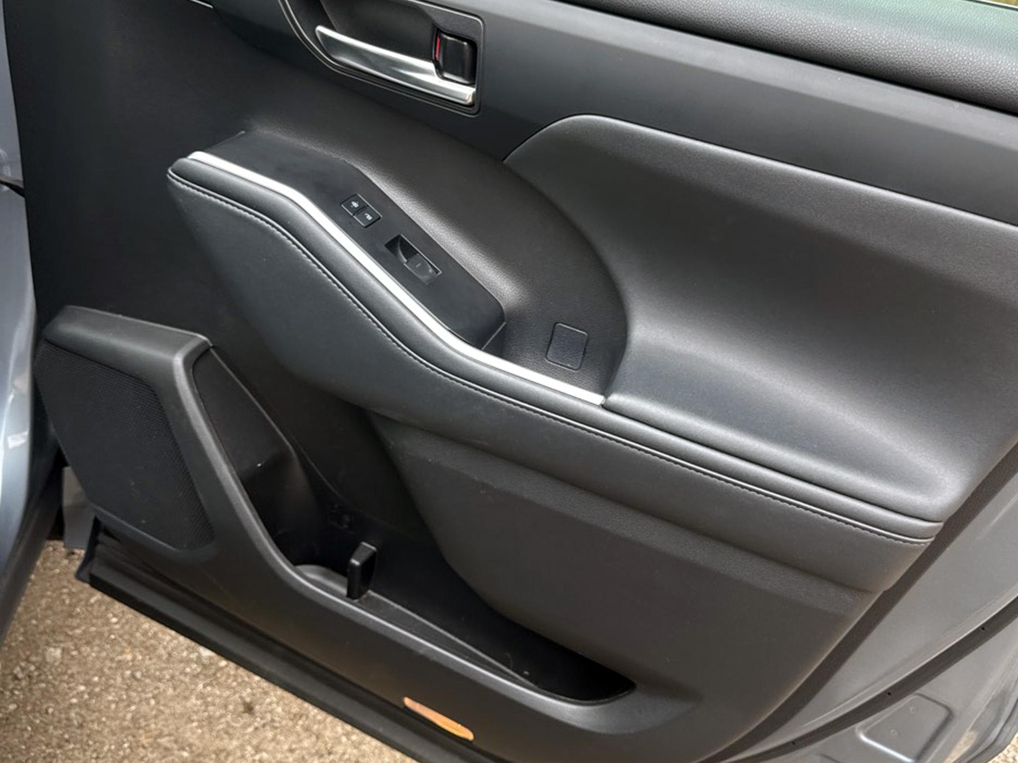 Toyota Highlander XLE AWD (Natl) 2021