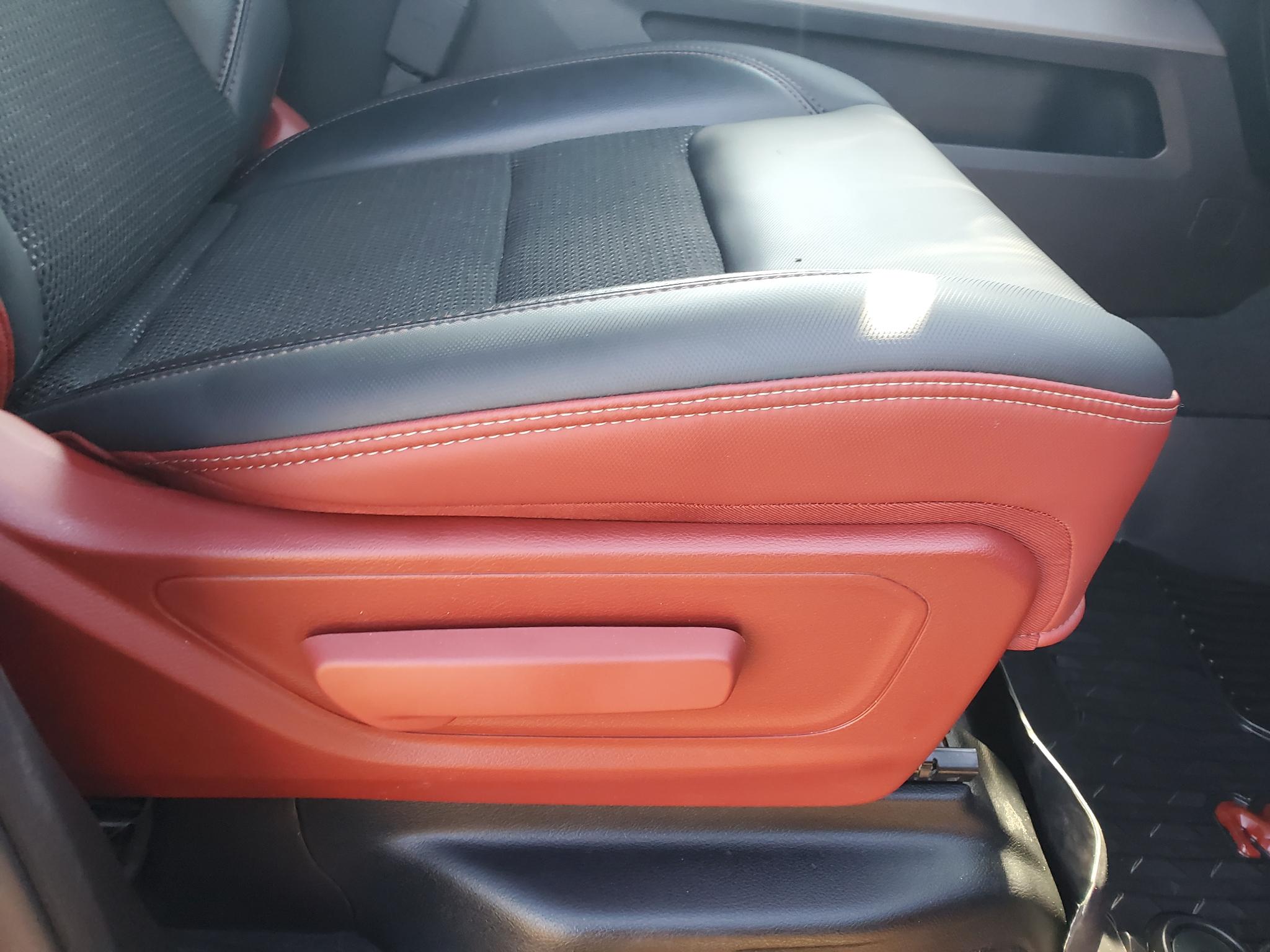 RAM 1500 Rebel 4x4 Crew Cab 5'7" Box 2019