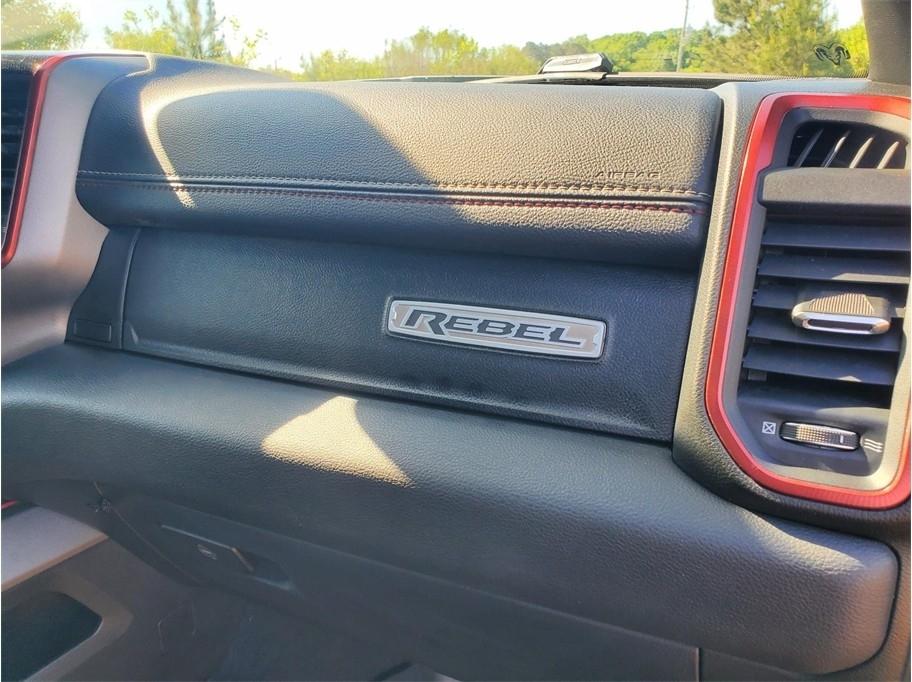 RAM 1500 Rebel 4x4 Crew Cab 5'7" Box 2019