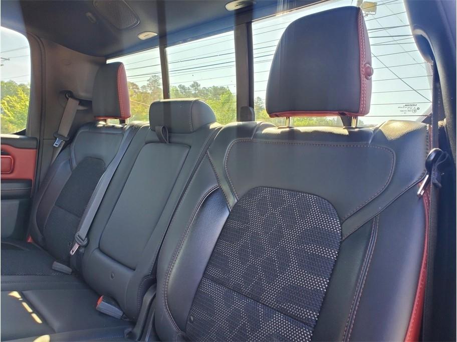 RAM 1500 Rebel 4x4 Crew Cab 5'7" Box 2019