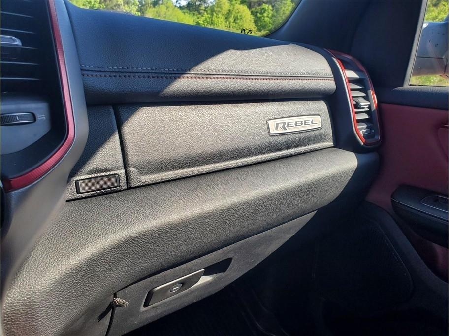 RAM 1500 Rebel 4x4 Crew Cab 5'7" Box 2019