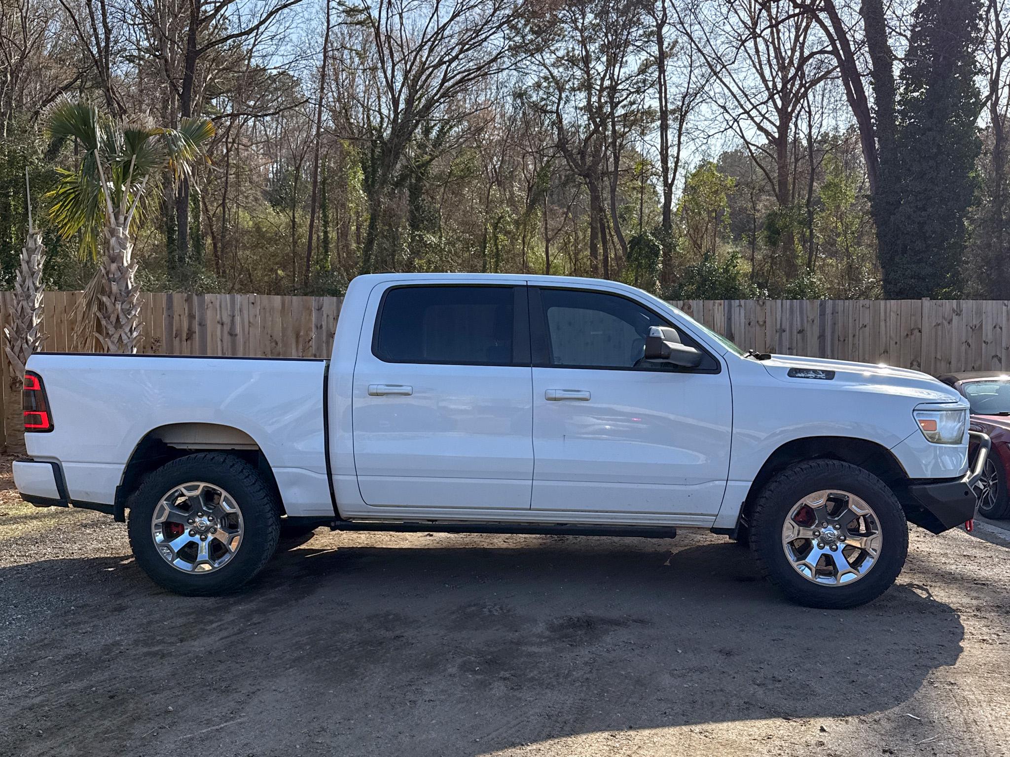RAM 1500 Big Horn/Lone Star 4x4 Crew Cab 5'7" Box 2019