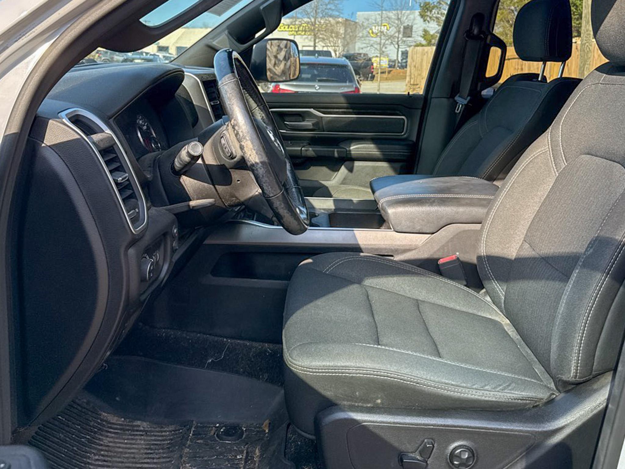 RAM 1500 Big Horn/Lone Star 4x4 Crew Cab 5'7" Box 2019