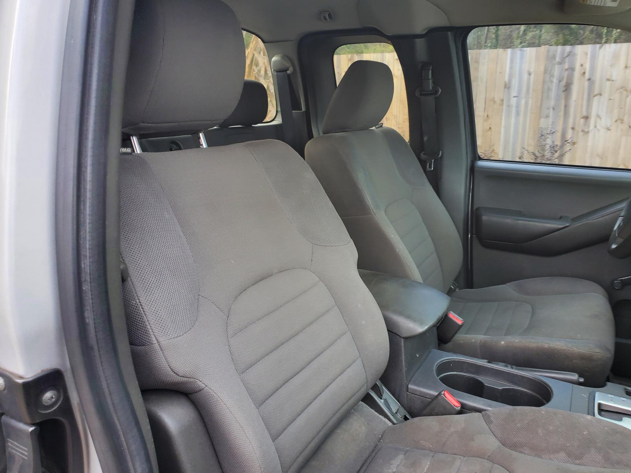 Nissan Frontier 2WD King Cab I4 Auto S 2012