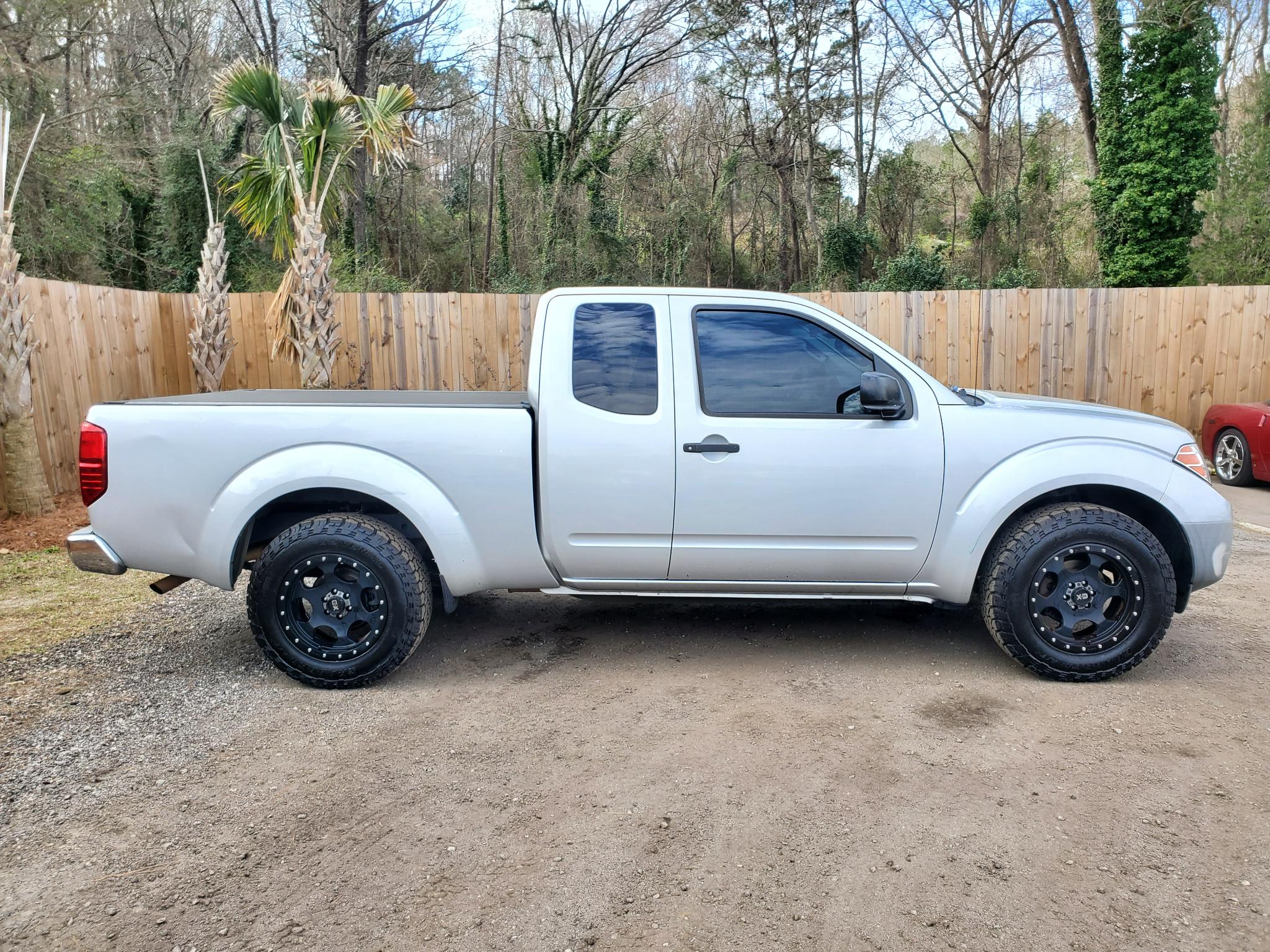 Nissan Frontier 2WD King Cab I4 Auto S 2012
