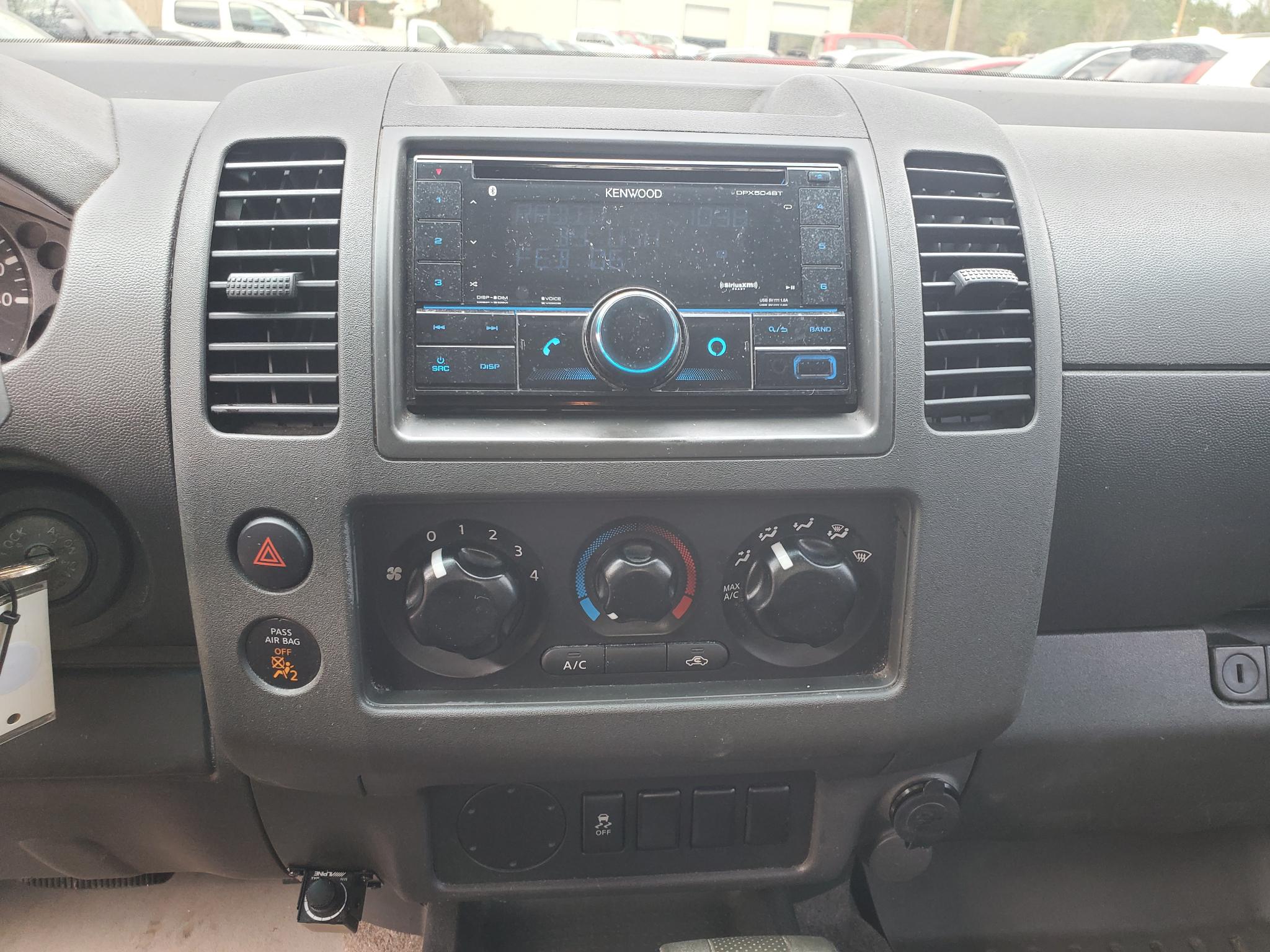 Nissan Frontier 2WD King Cab I4 Auto S 2012
