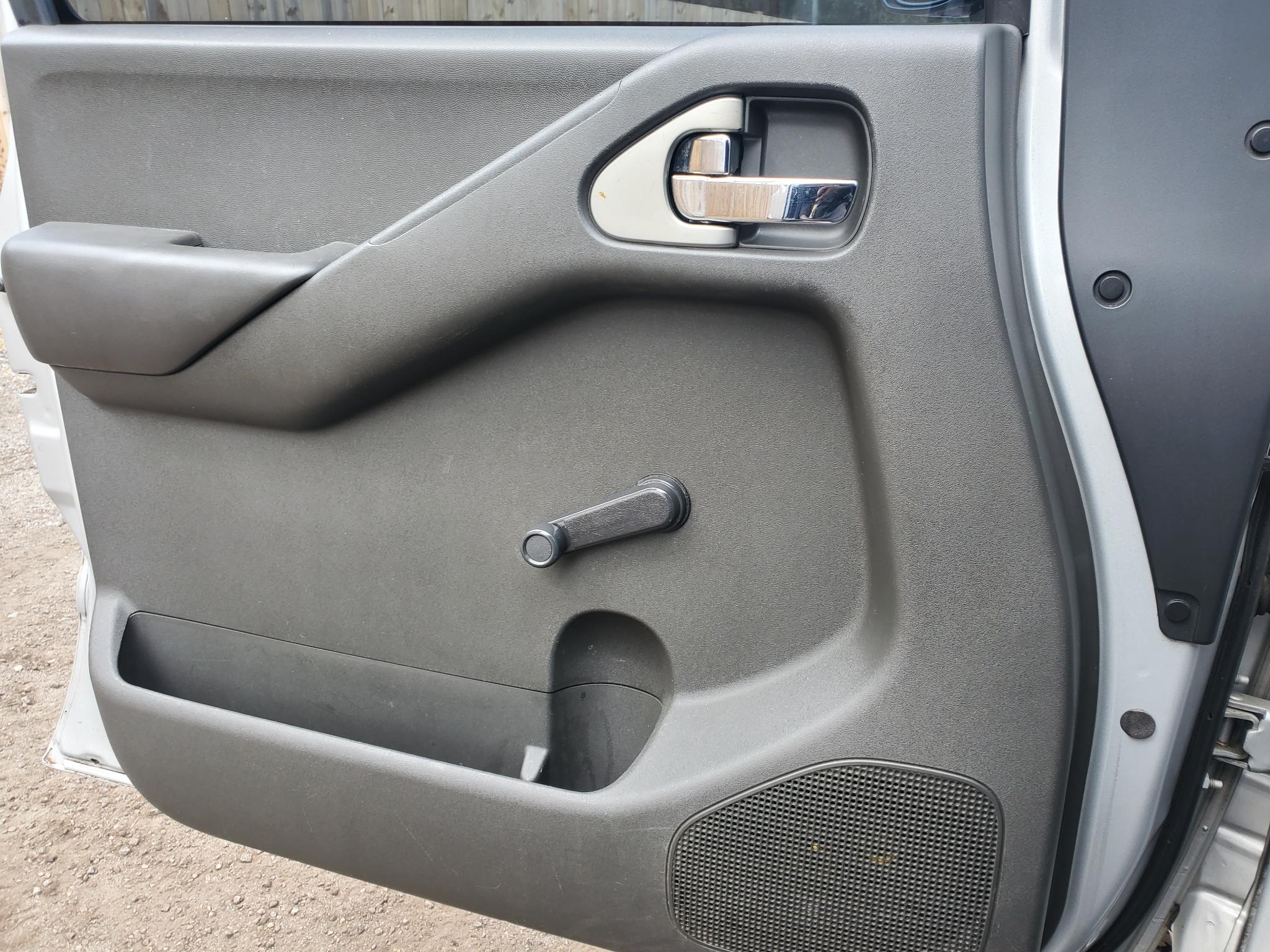 Nissan Frontier 2WD King Cab I4 Auto S 2012