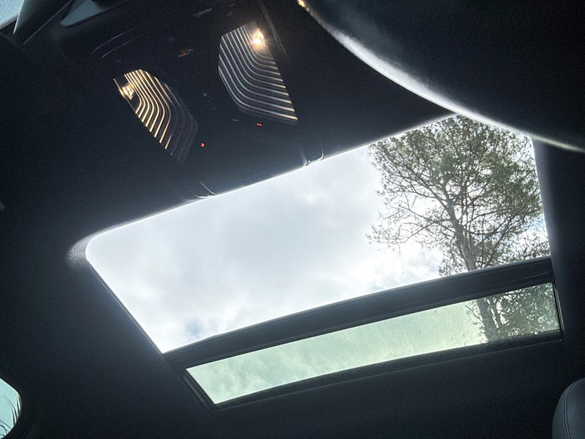 BMW 3 Series 330i Sedan 2019