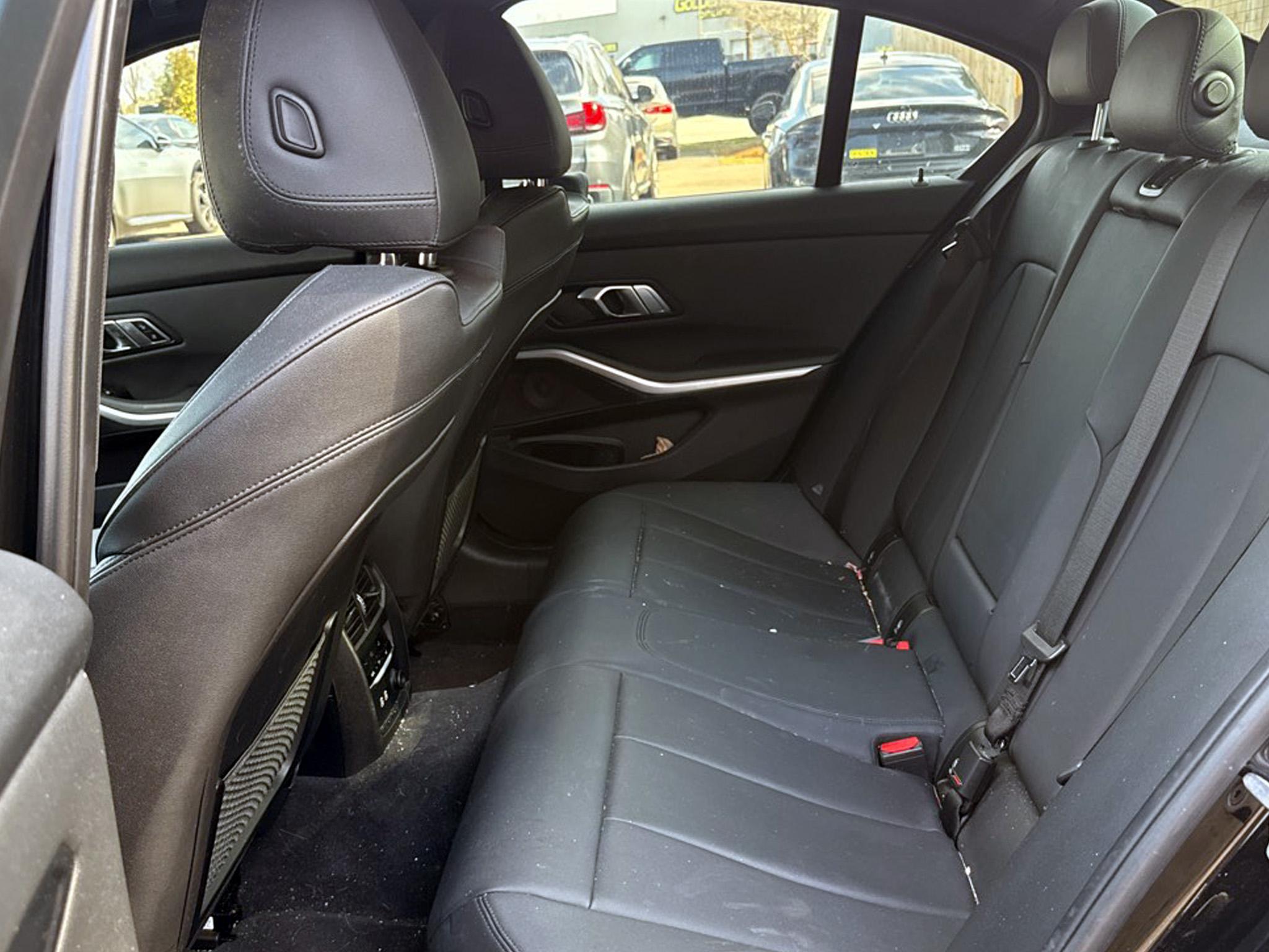 BMW 3 Series 330i Sedan 2019