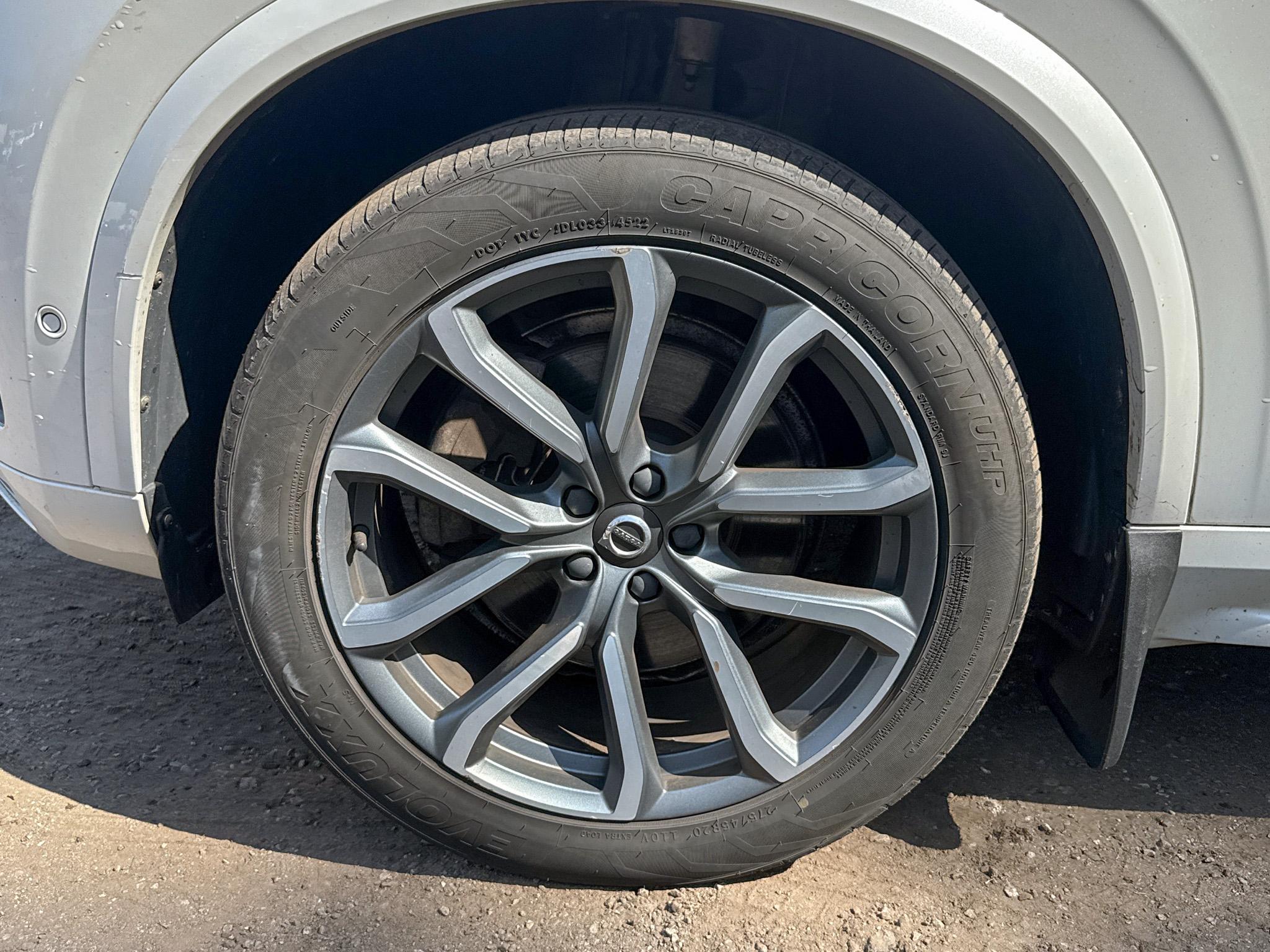 Volvo XC90 T6 AWD Momentum 2019