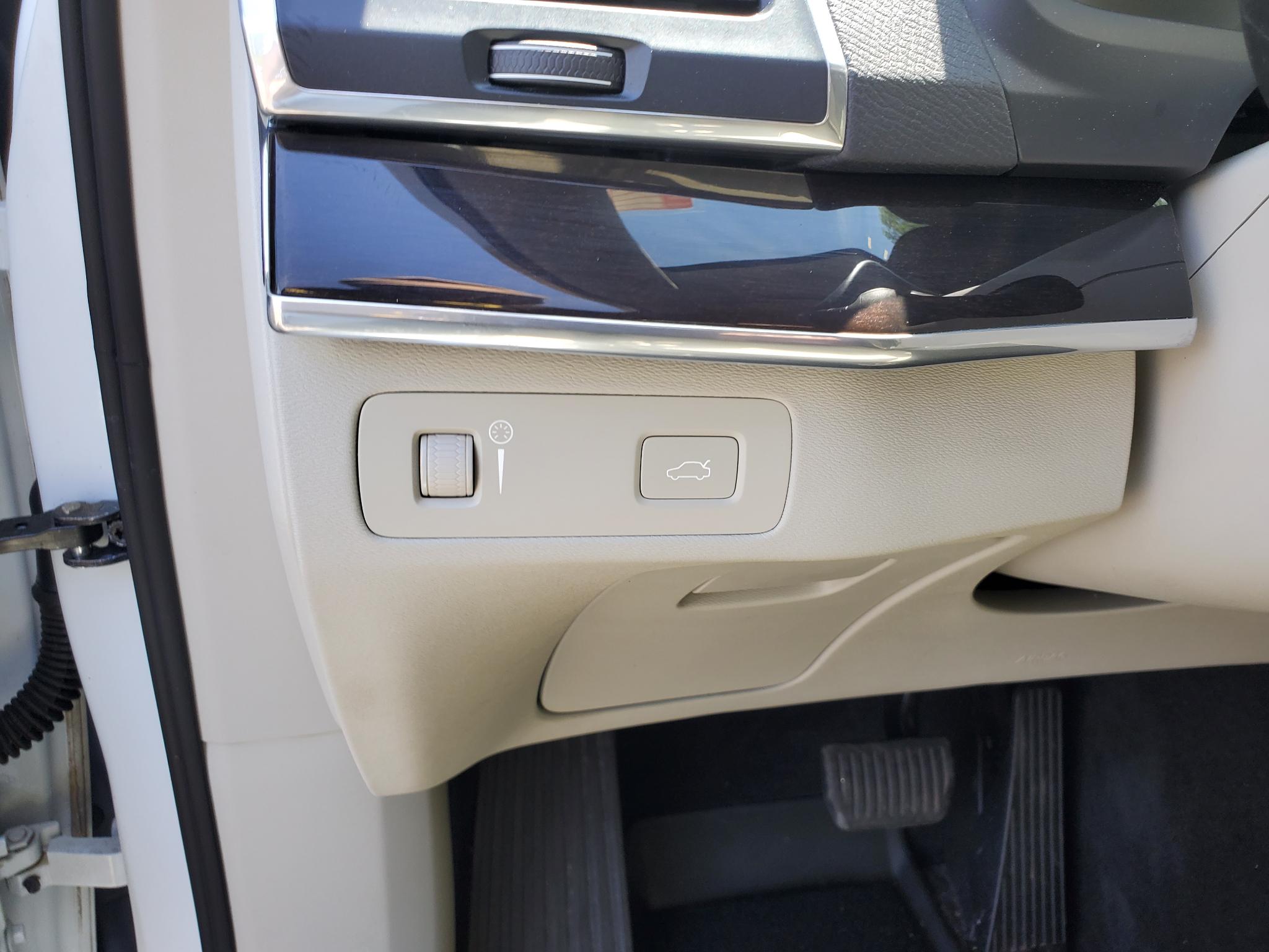 Volvo XC90 T6 AWD Momentum 2019