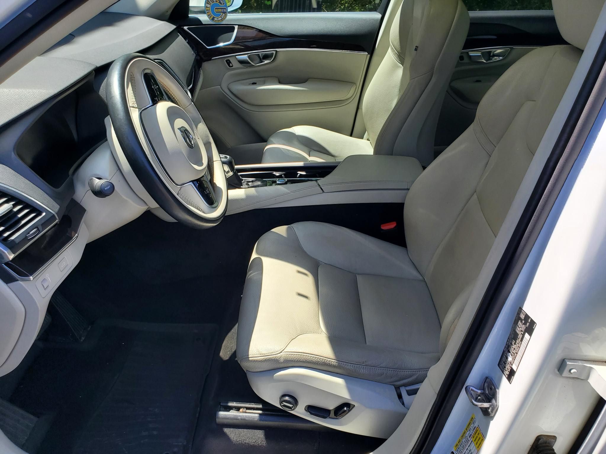 Volvo XC90 T6 AWD Momentum 2019