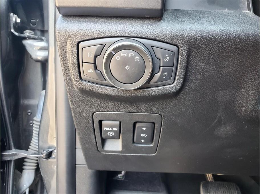 Ford F-150 XLT 2WD SuperCrew 5.5' Box 2020