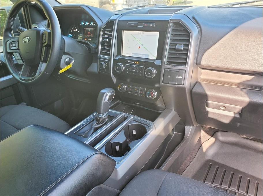 Ford F-150 XLT 2WD SuperCrew 5.5' Box 2020