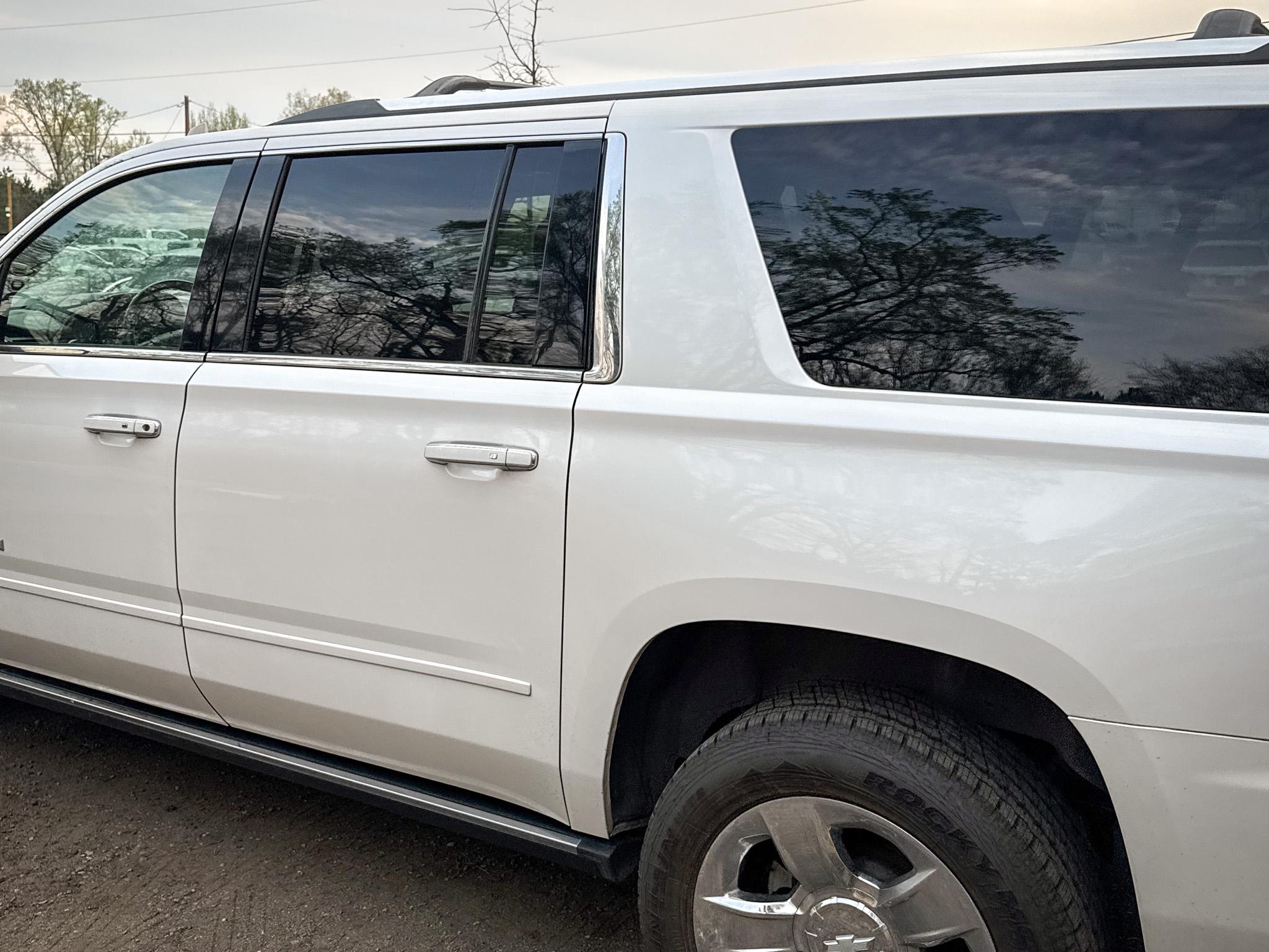 Chevrolet Suburban 4WD 4dr 1500 Premier 2017