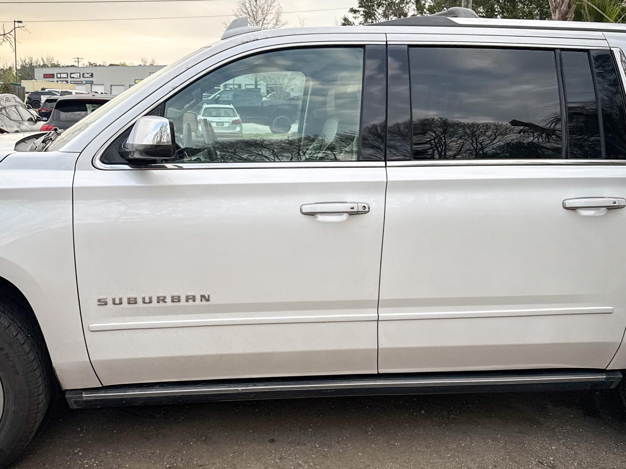 Chevrolet Suburban 4WD 4dr 1500 Premier 2017