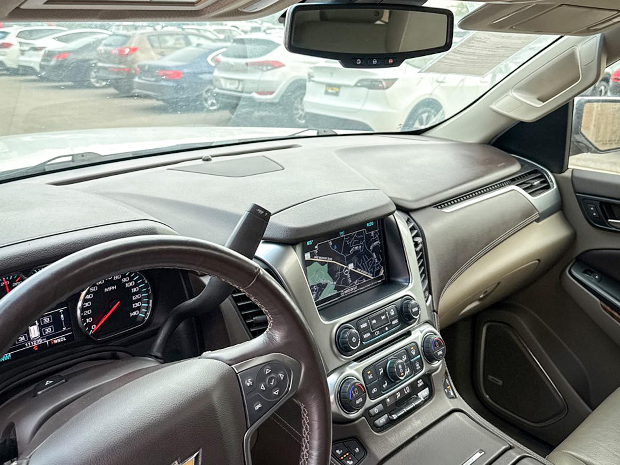 Chevrolet Suburban 4WD 4dr 1500 Premier 2017