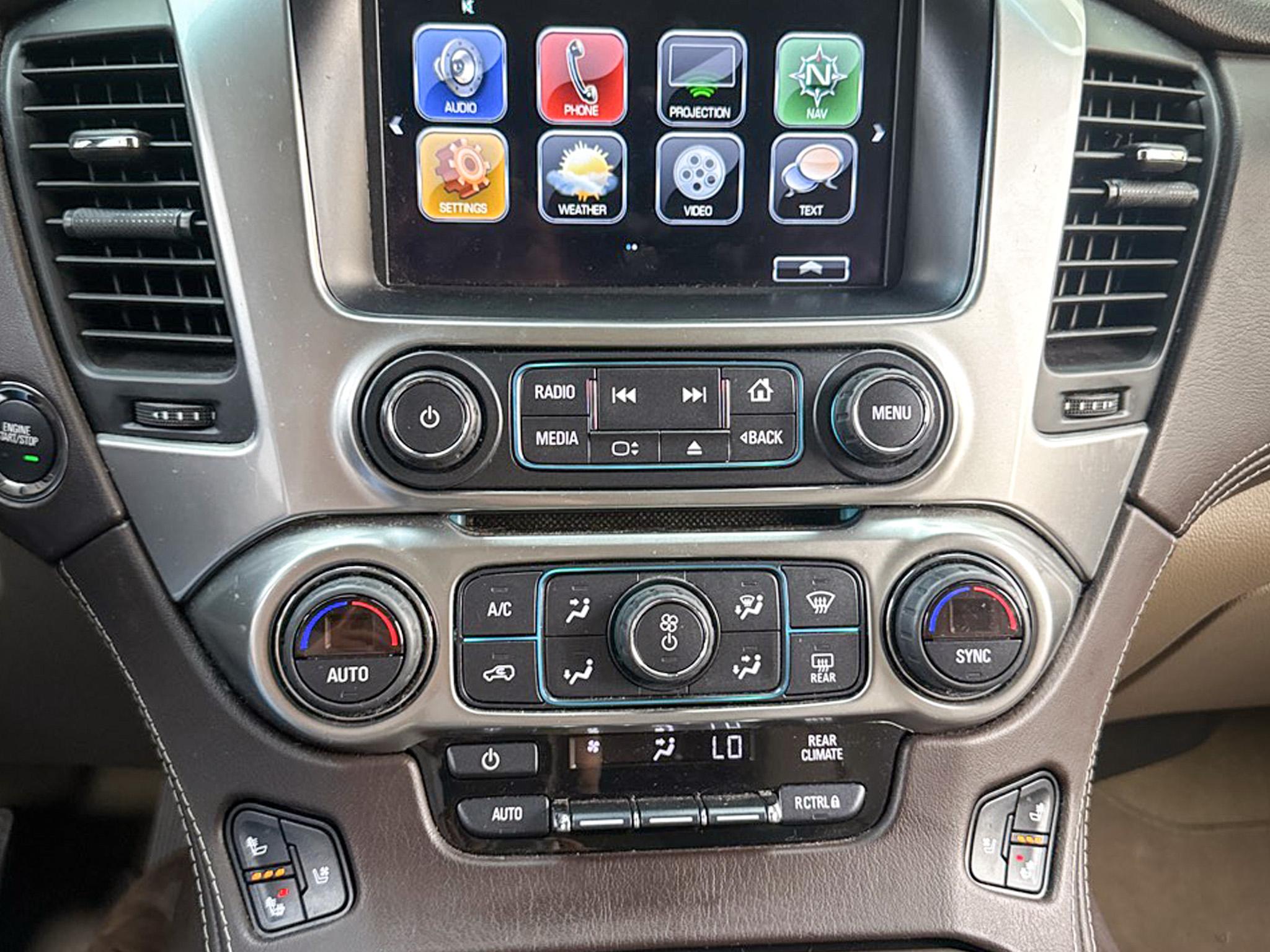 Chevrolet Suburban 4WD 4dr 1500 Premier 2017