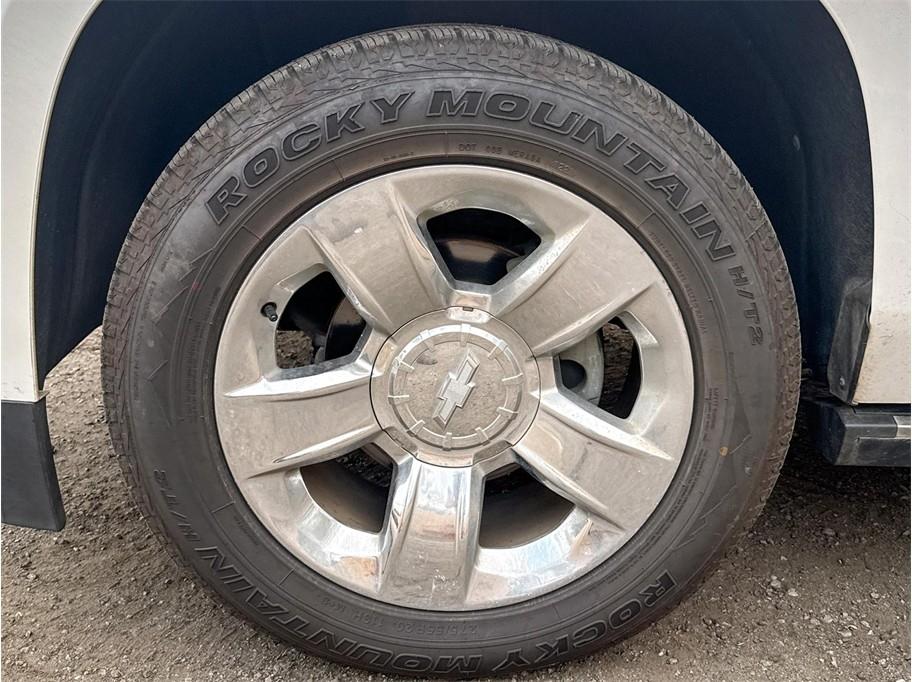 Chevrolet Suburban 4WD 4dr 1500 Premier 2017