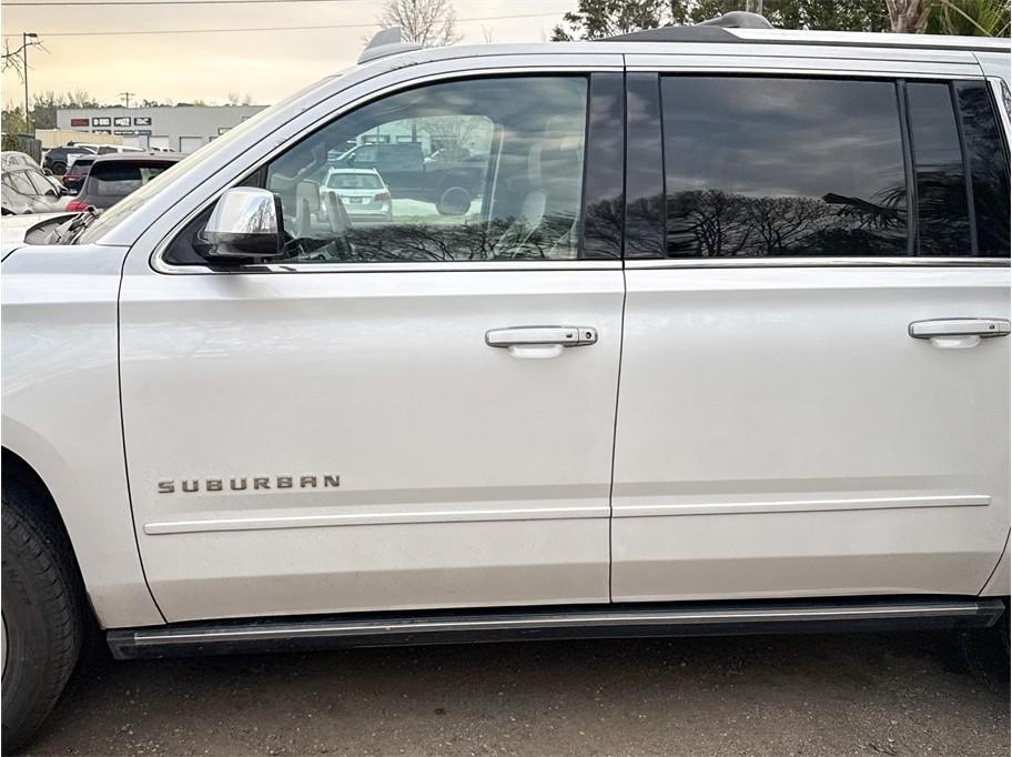 Chevrolet Suburban 4WD 4dr 1500 Premier 2017