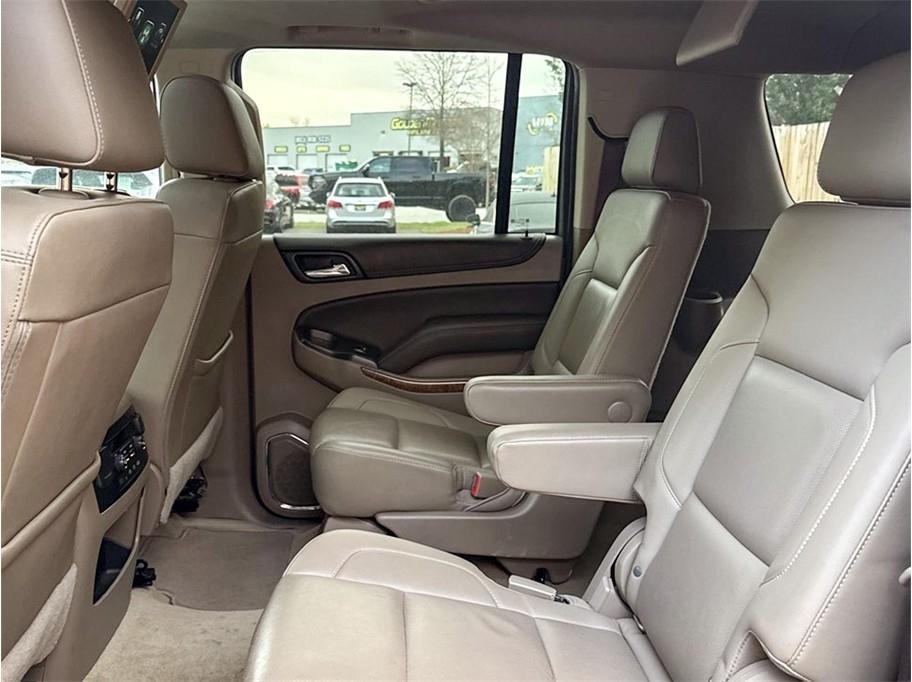 Chevrolet Suburban 4WD 4dr 1500 Premier 2017