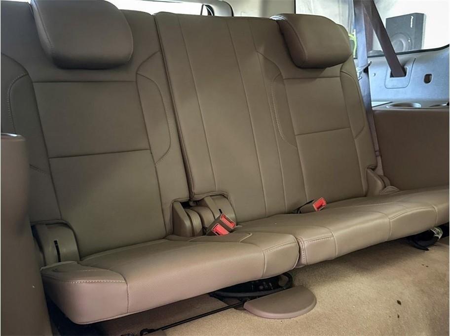 Chevrolet Suburban 4WD 4dr 1500 Premier 2017