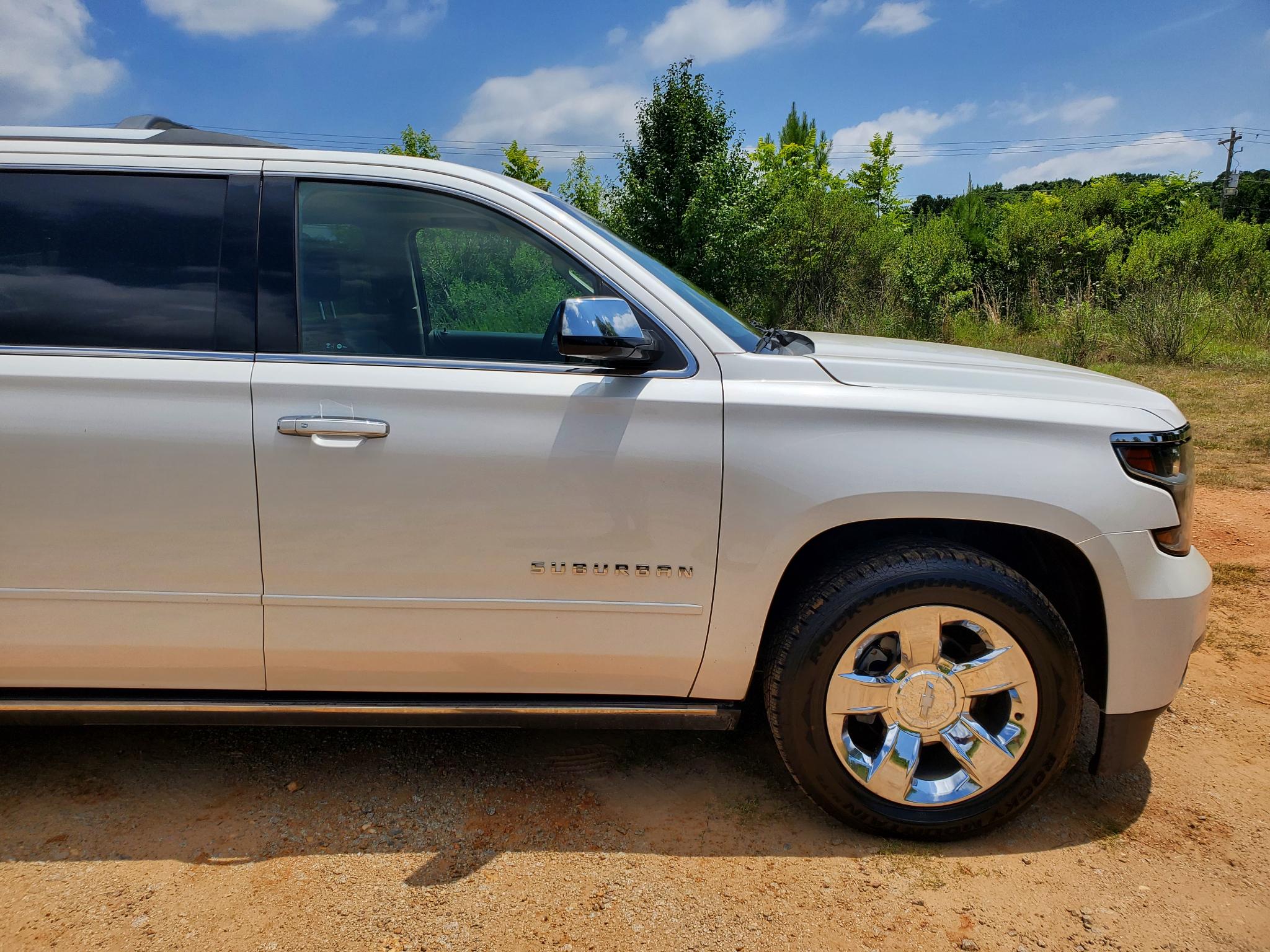 Chevrolet Suburban  2017