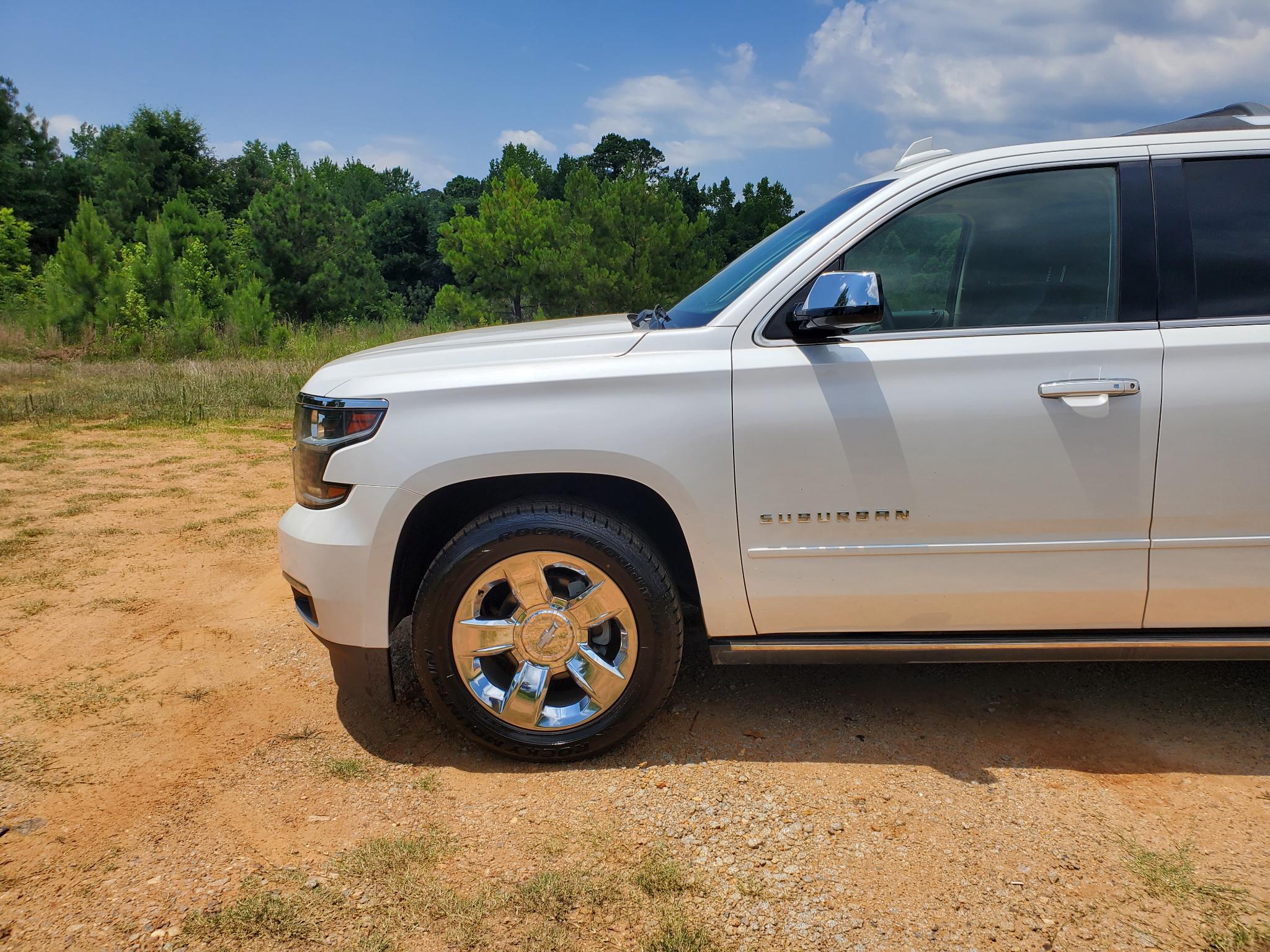 Chevrolet Suburban  2017