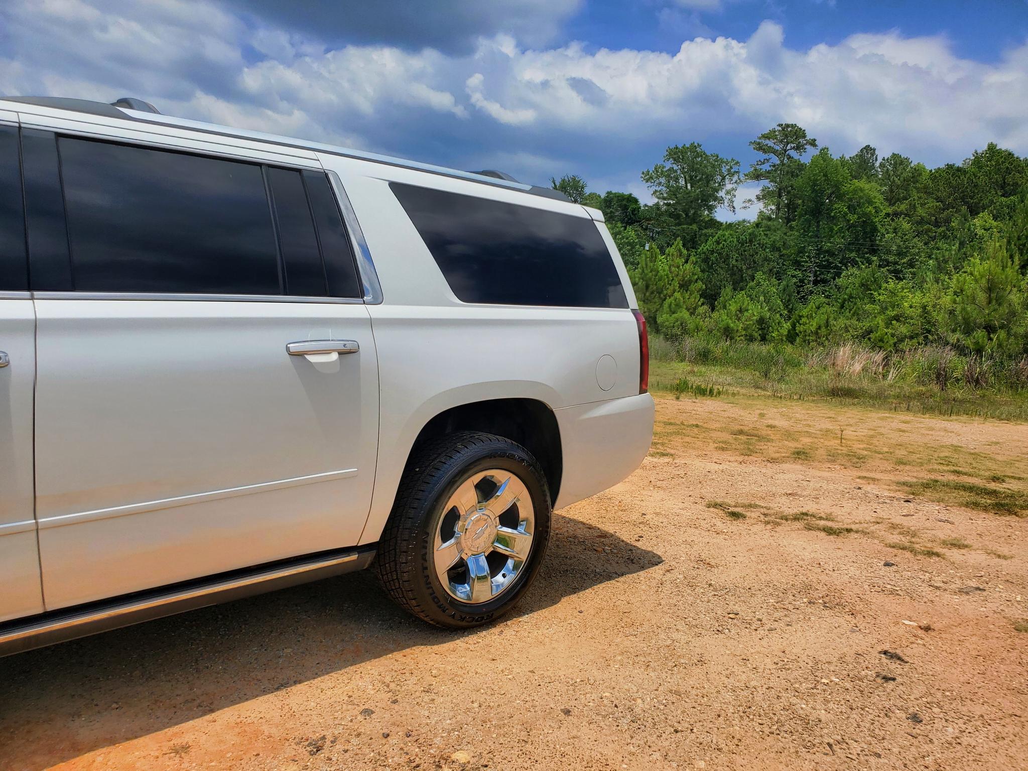 Chevrolet Suburban  2017