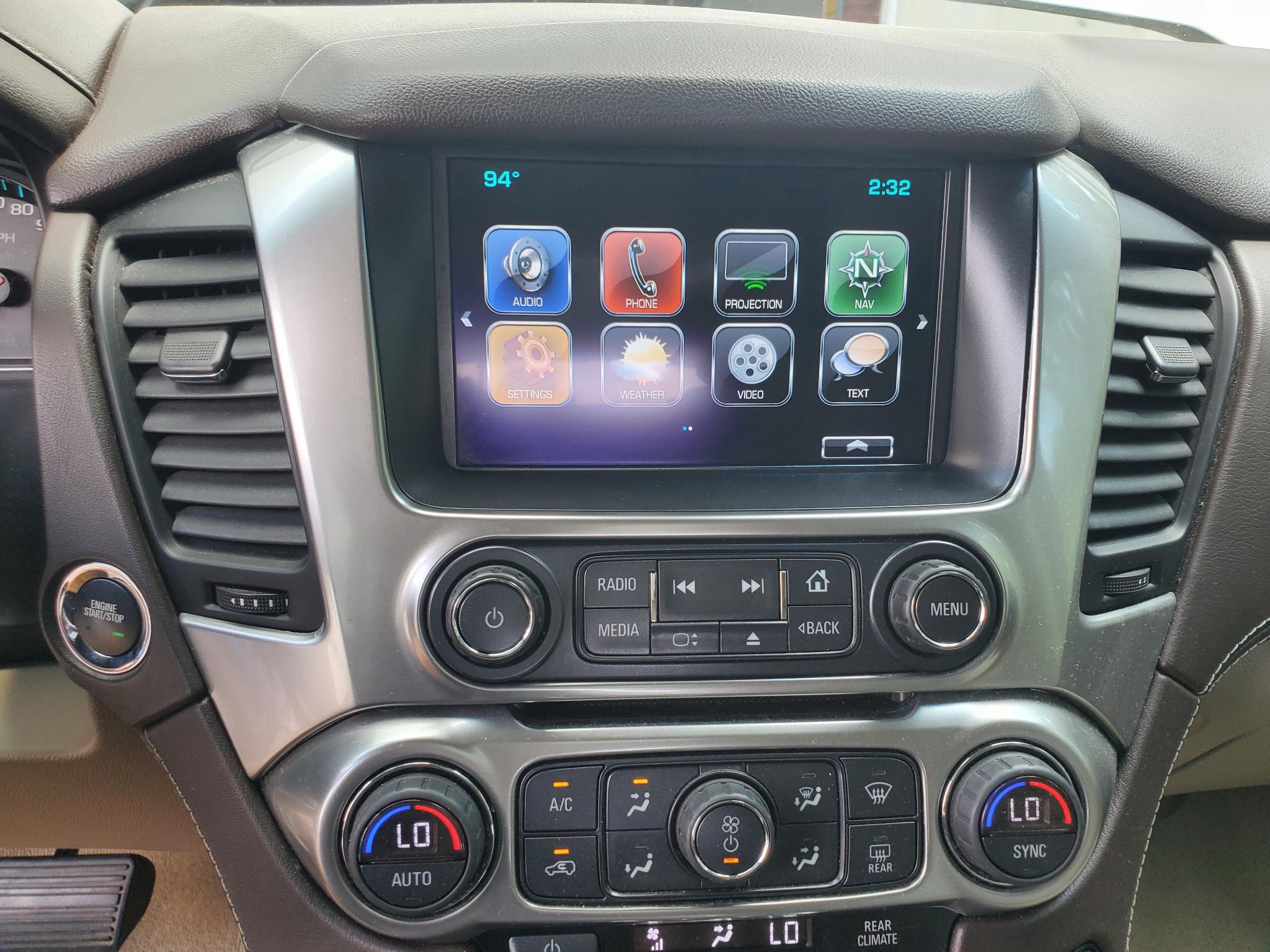 Chevrolet Suburban  2017