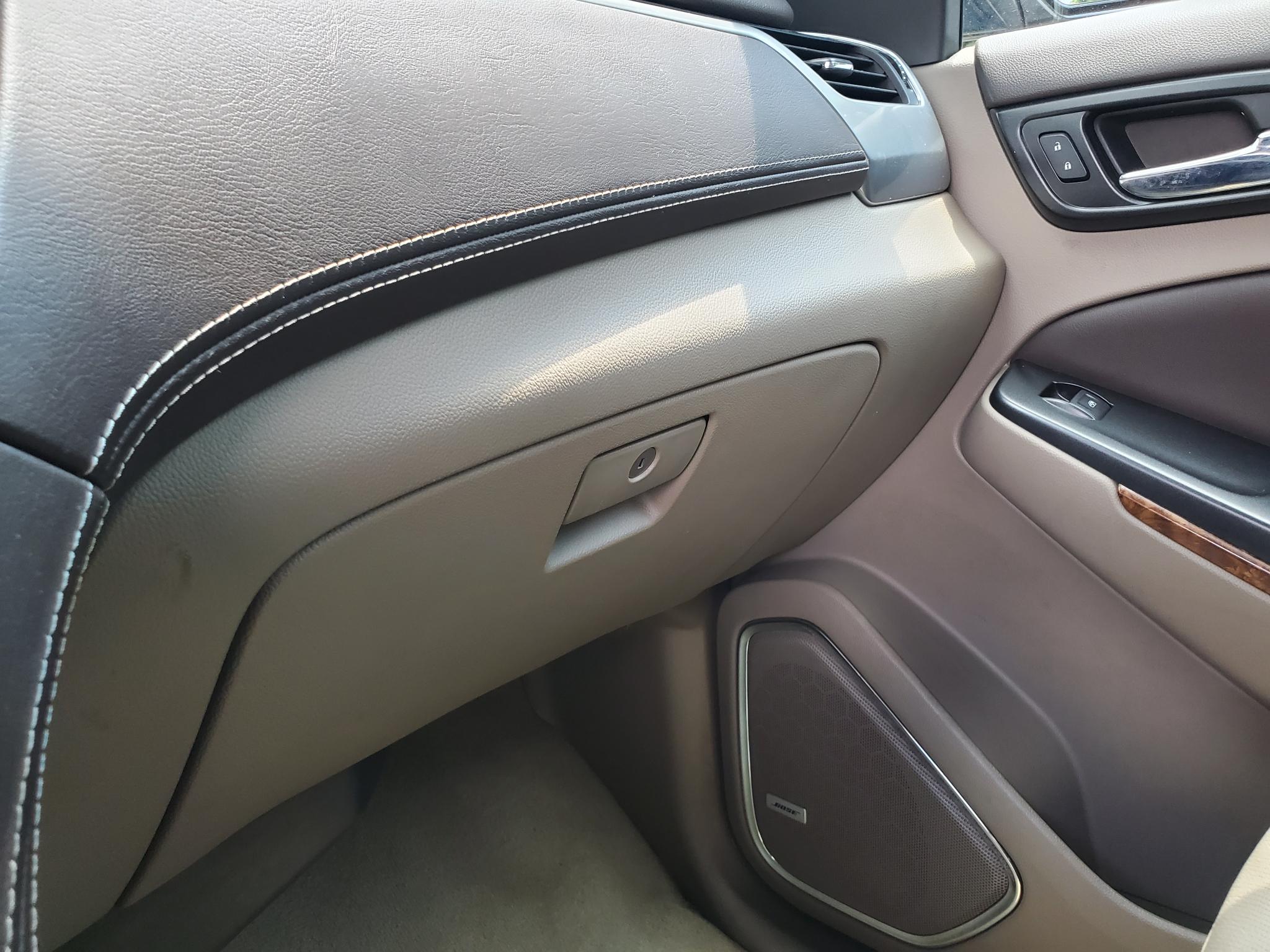 Chevrolet Suburban  2017