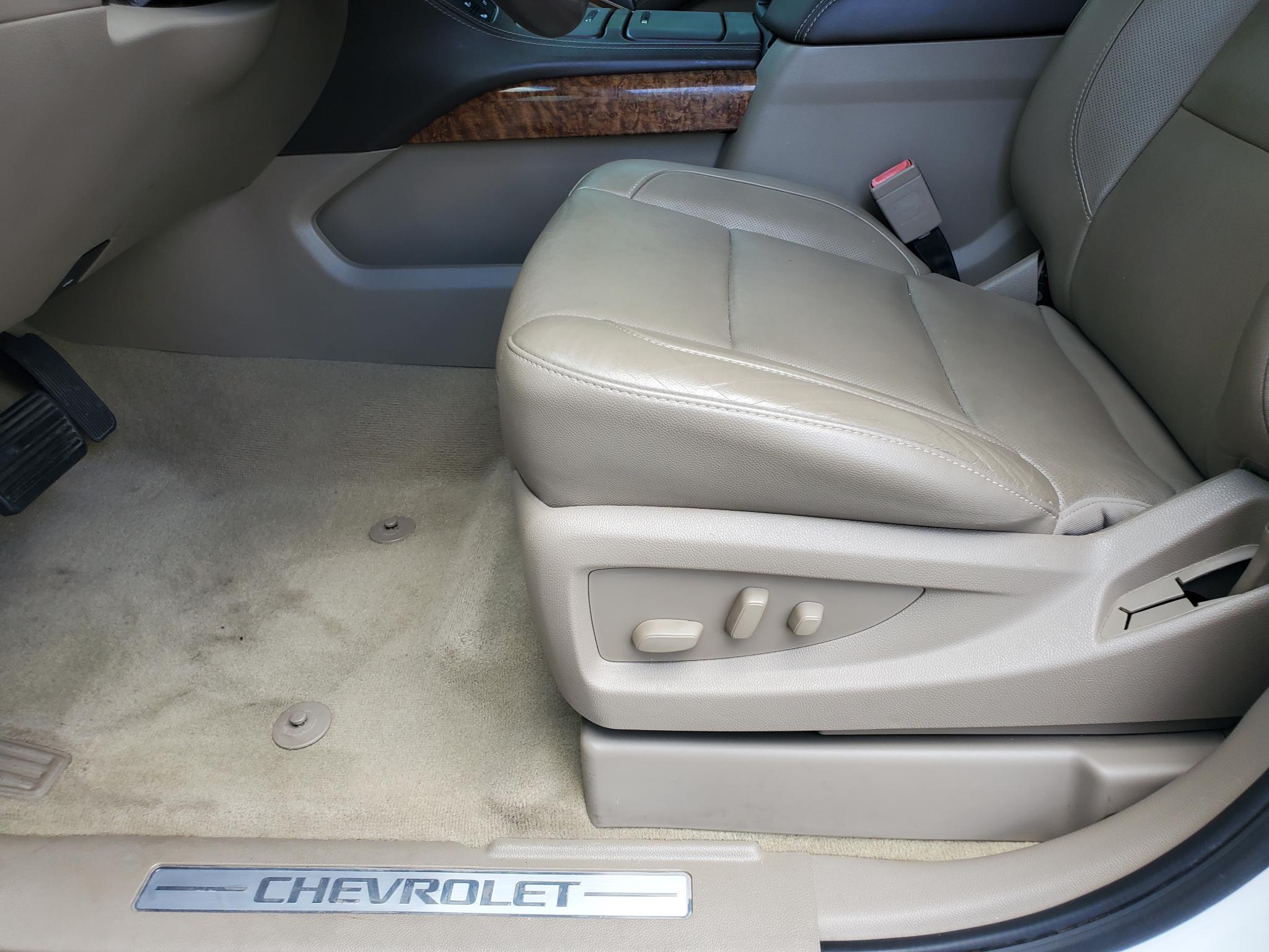 Chevrolet Suburban  2017