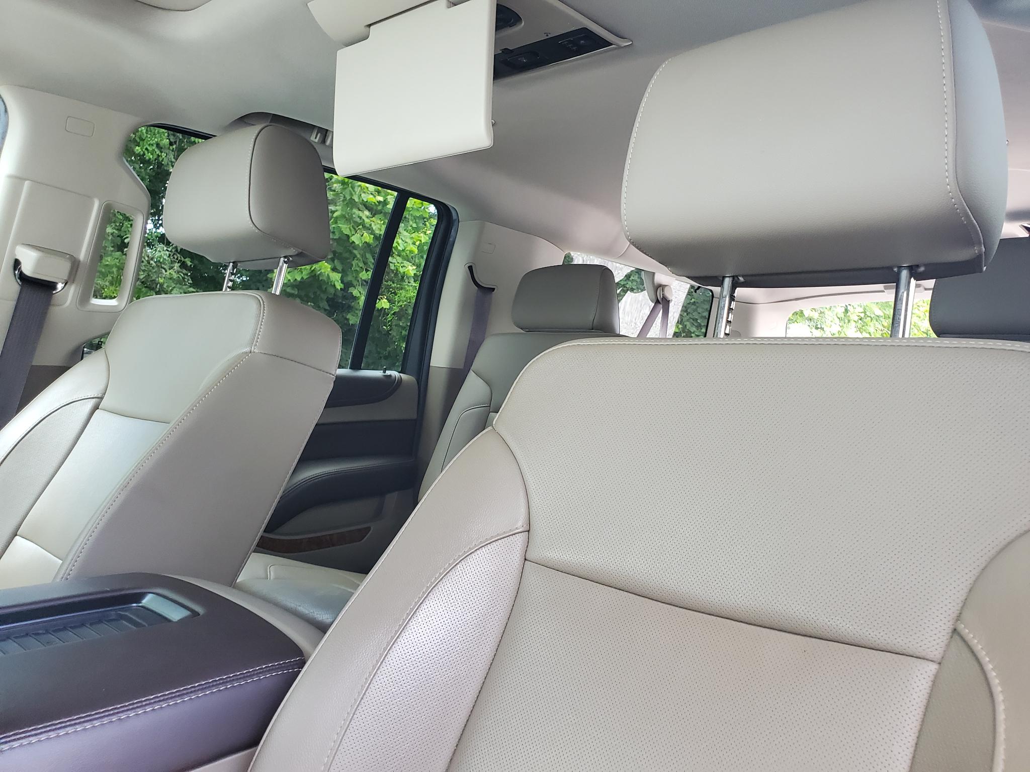 Chevrolet Suburban  2017