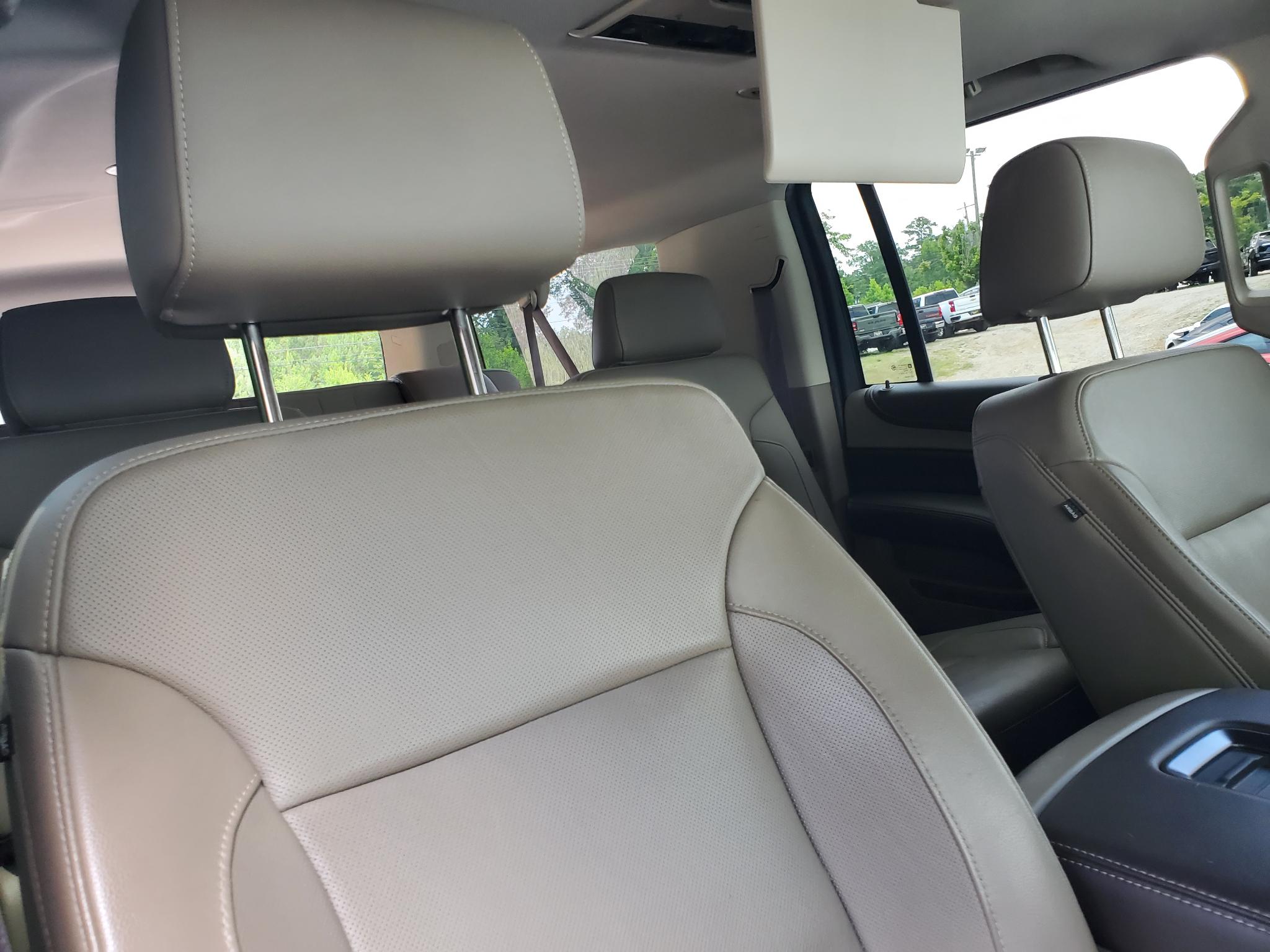 Chevrolet Suburban  2017